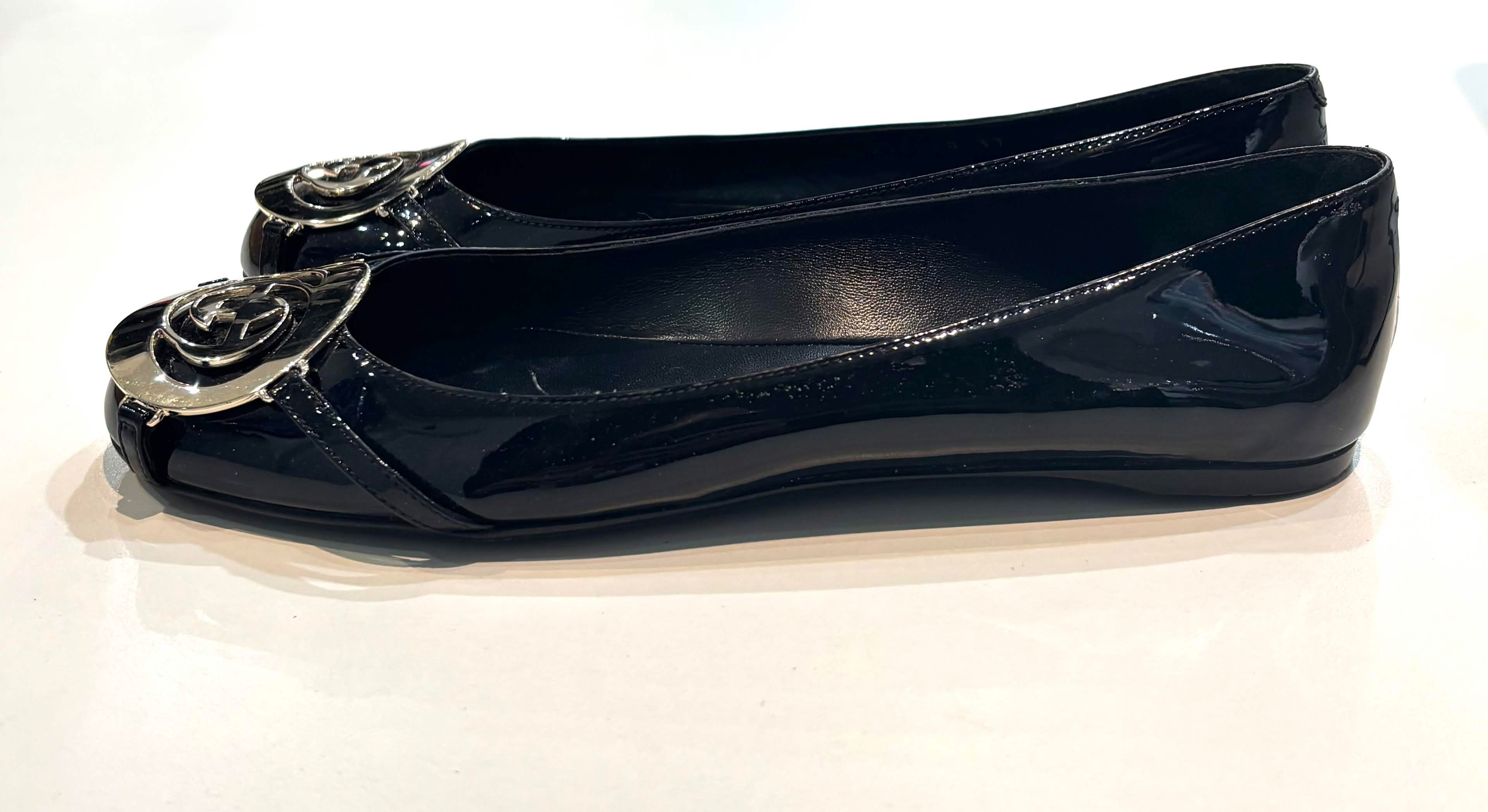 GUCCI PATENT LEATHER METALLIC CELLARIUS BALLET FLATS
