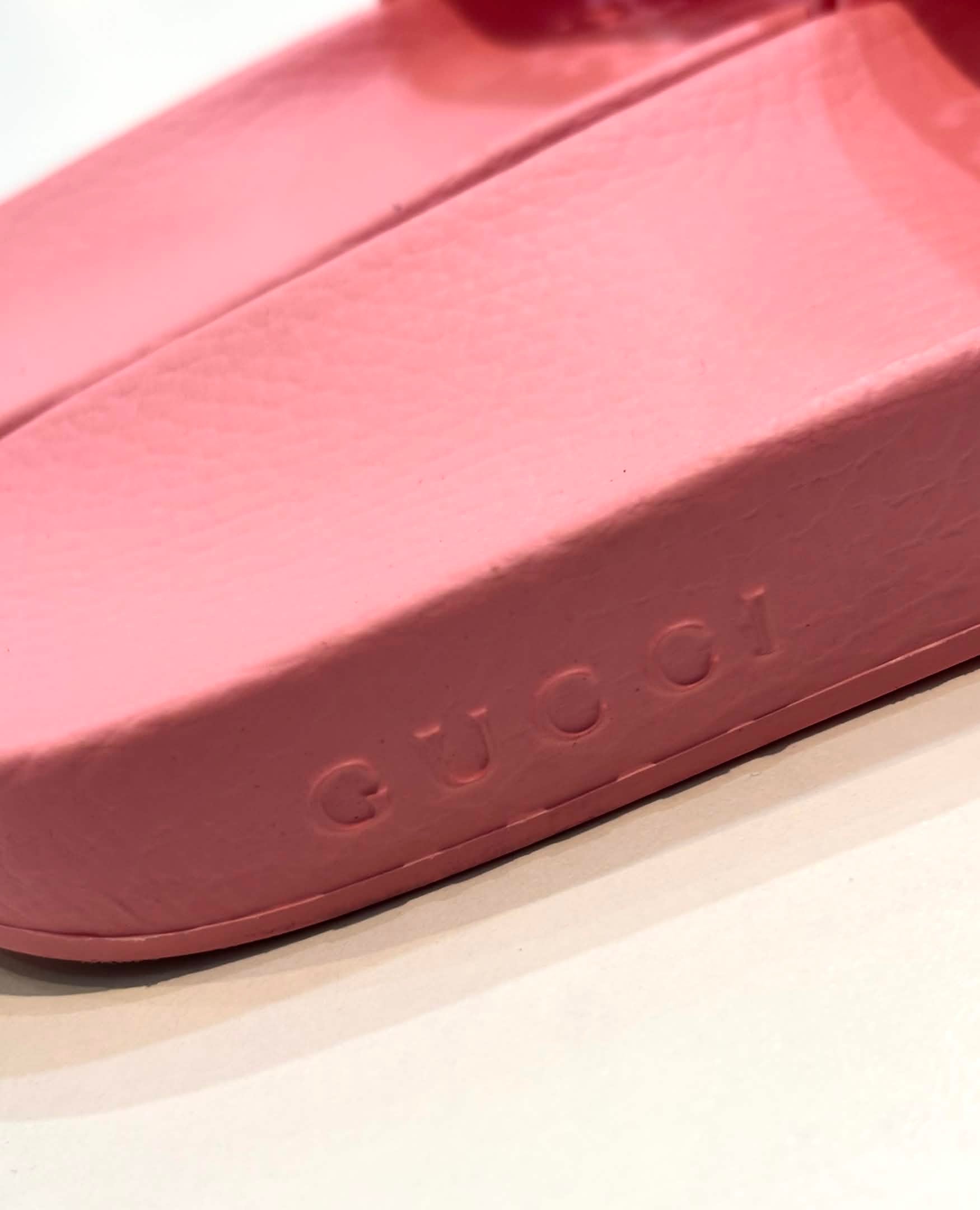 GUCCI PURSUIT GG LOGO POOL SLIDES