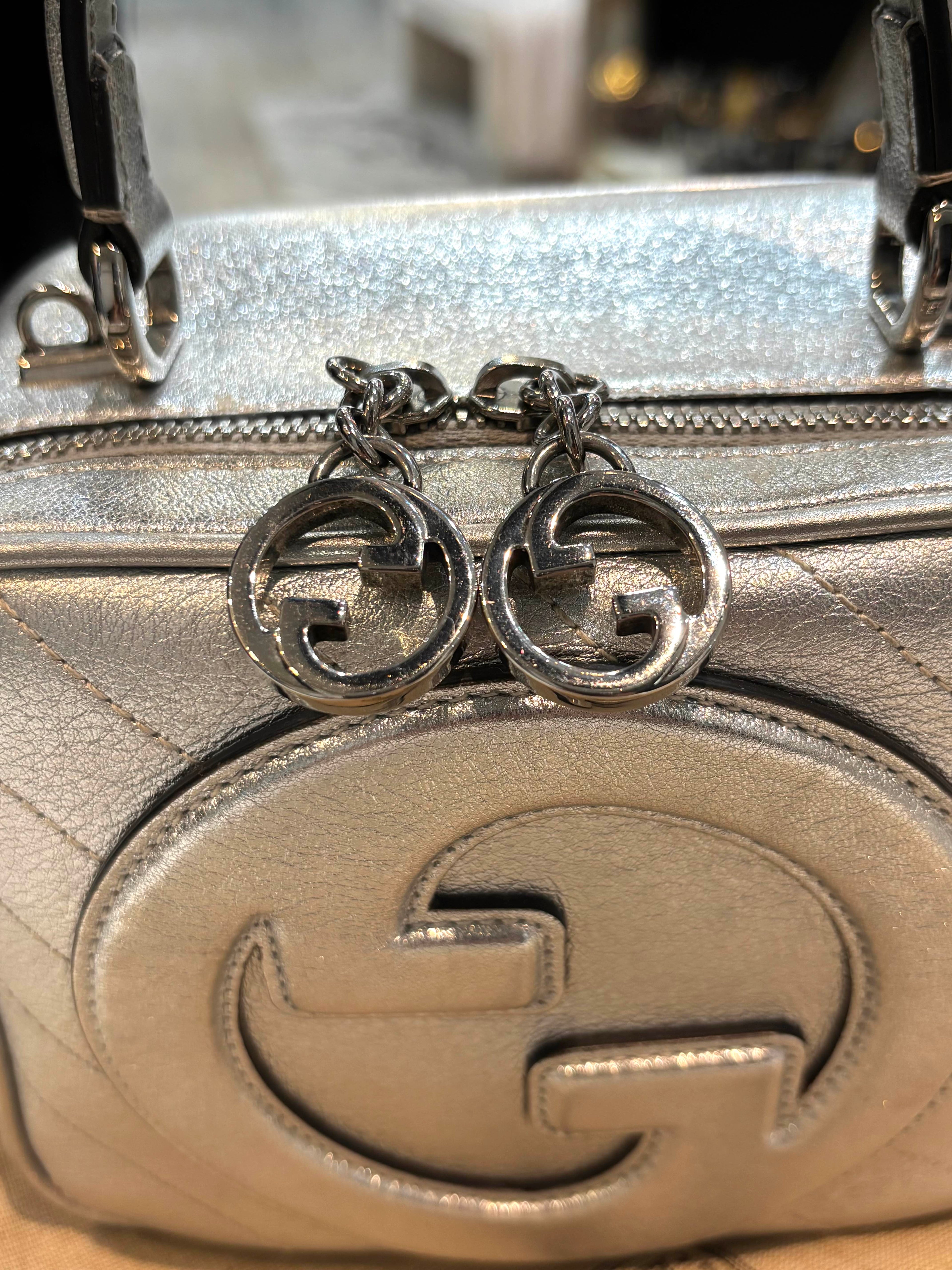 GUCCI BLONDIE METALLIC LEATHER TOP HANDLE BAG WITH STRAP