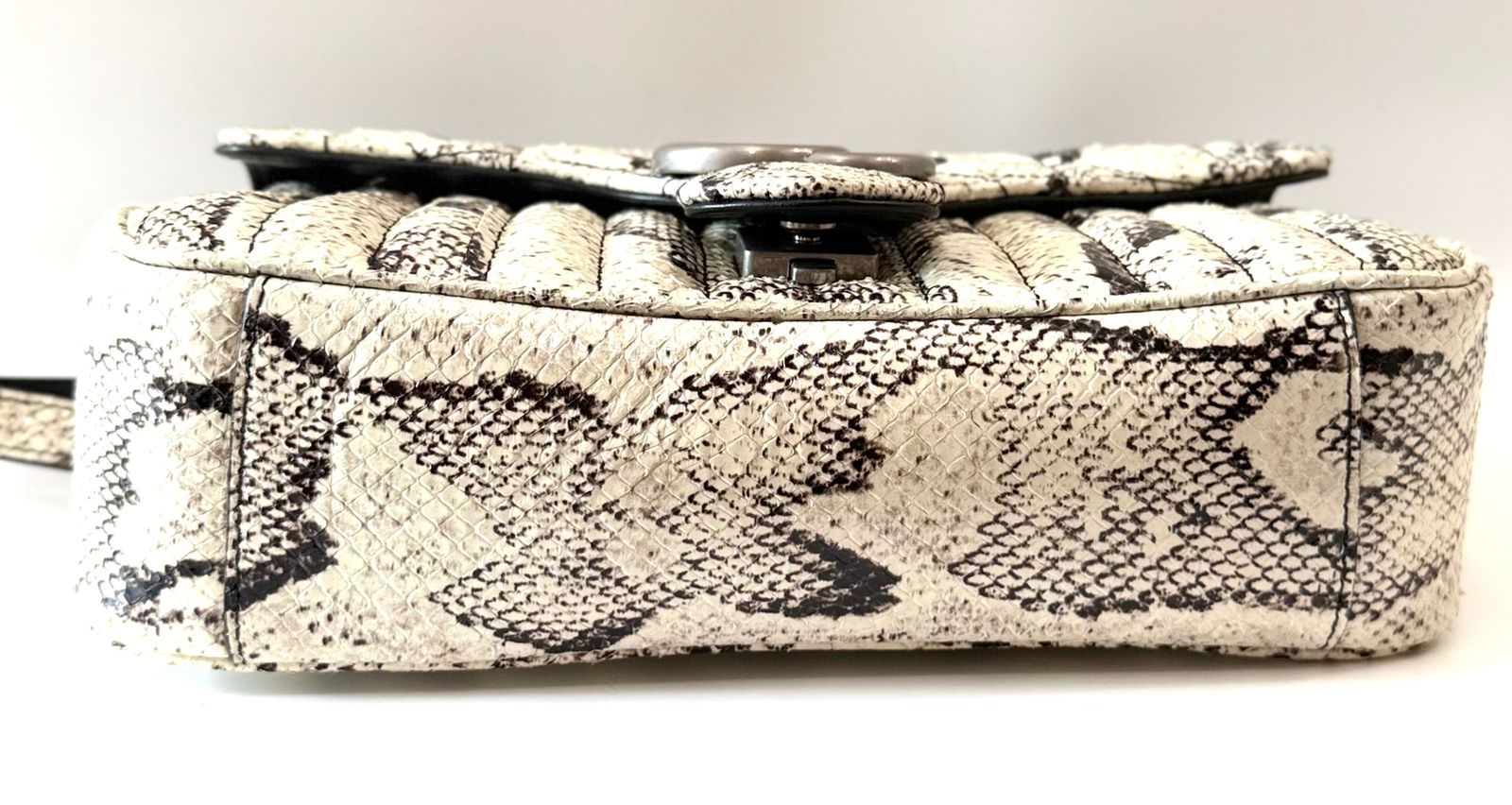 GUCCI GG MARMONT SMALL PYTHON LEATHER SHOULDER BAG