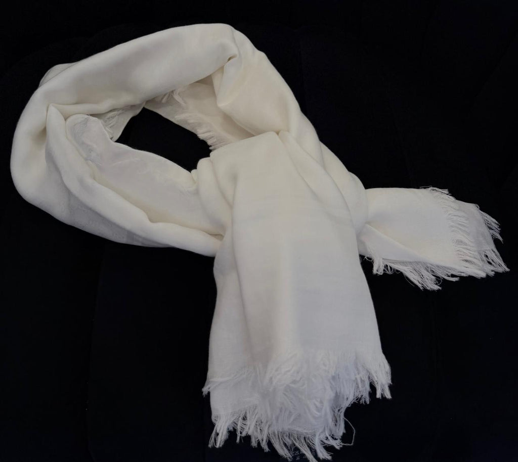 GUCCI WHITE COTTON SHAWL