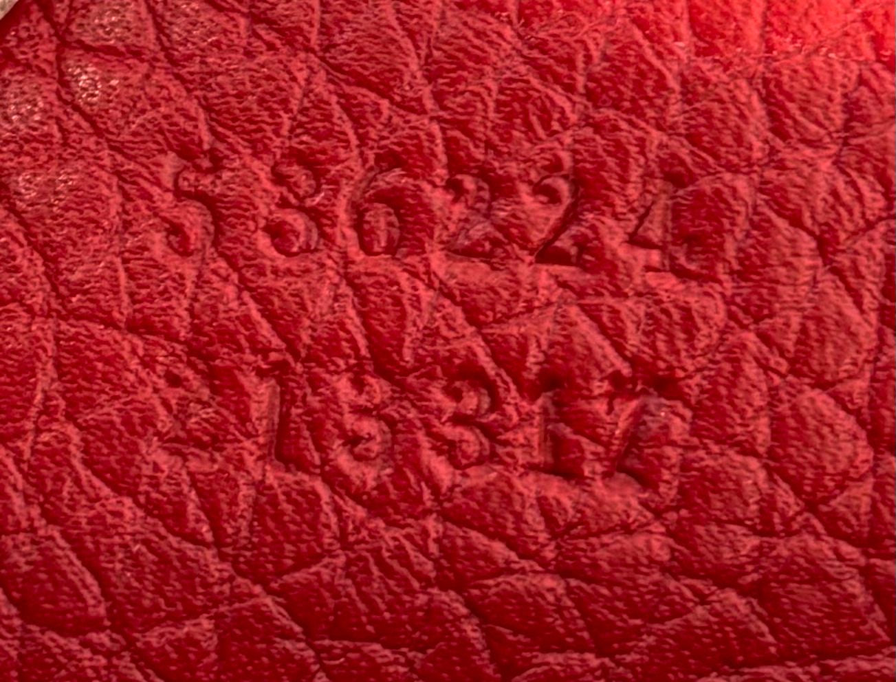 GUCCI PEBBLED CALFSKIN LEATHER MEDIUM SOHO CHAIN BAG