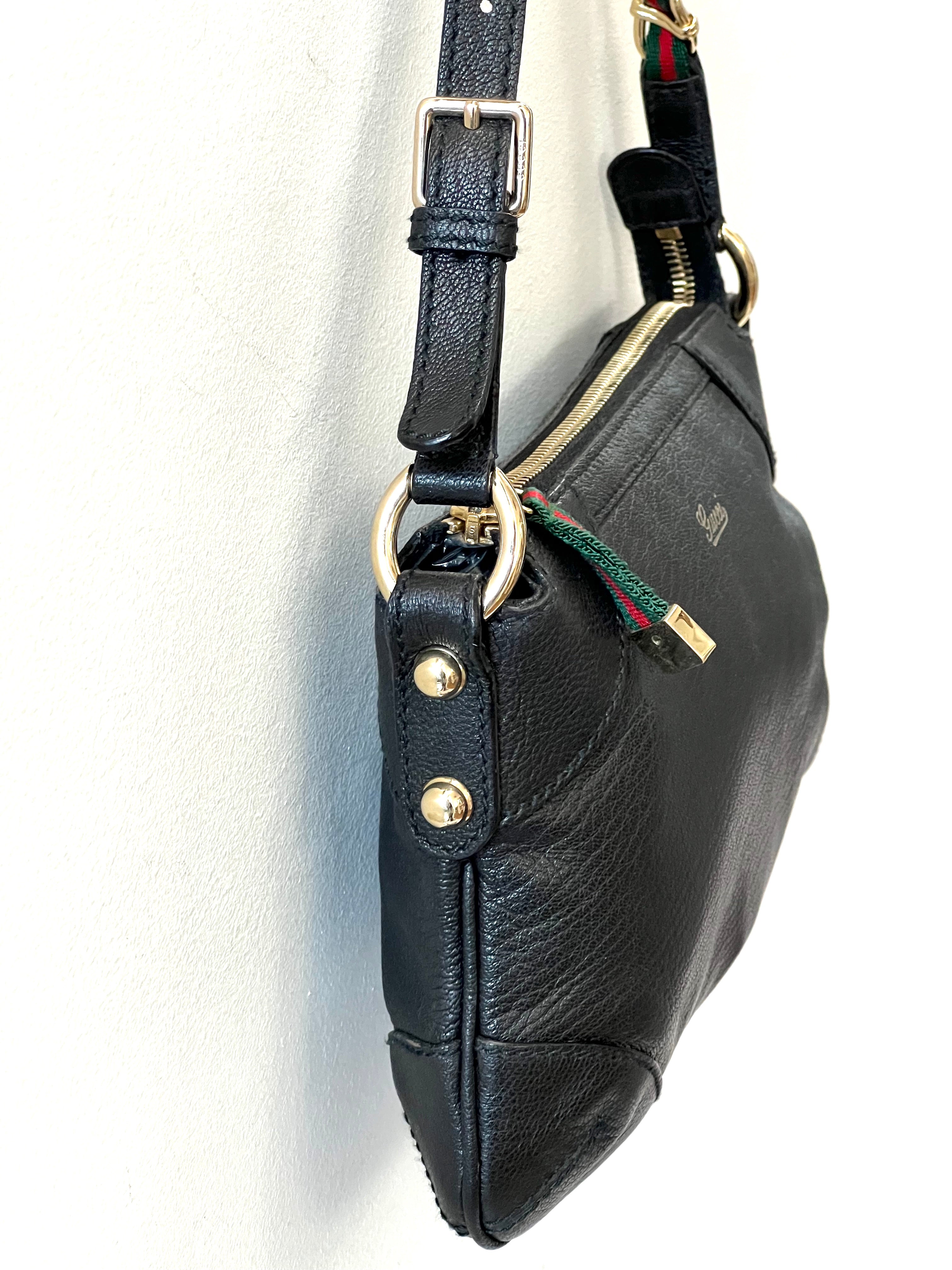 GUCCI CAPRI CHAIN SHOULDER BAG