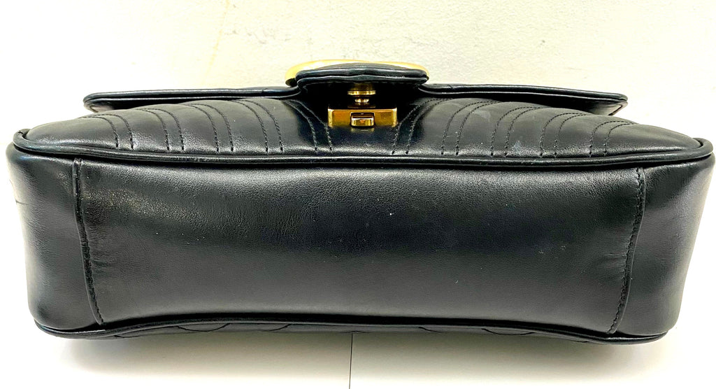 GUCCI GG MARMONT SMALL MATELASSE CALFSKIN SHOULDER BAG