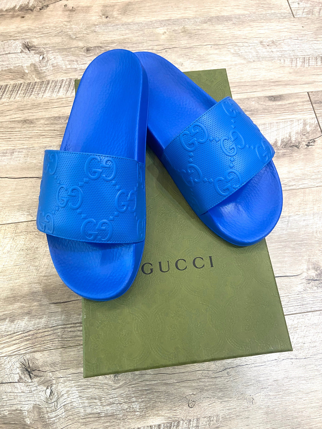 GUCCI GG DEMETRA MEN'S SLIDE SANDALS