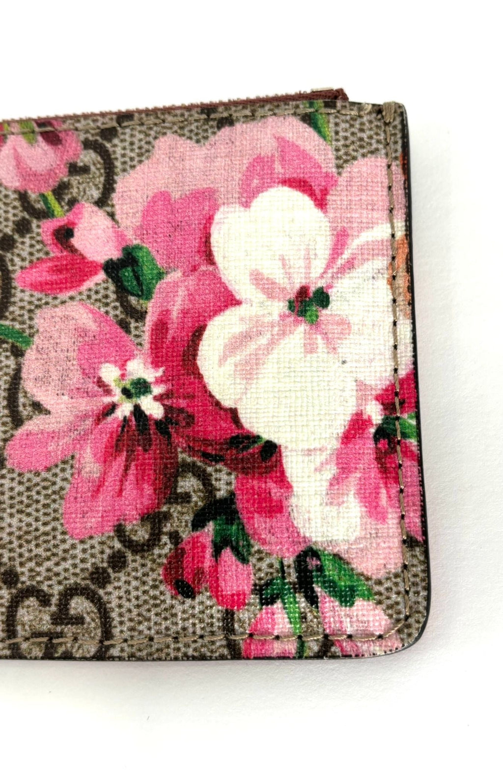 GUCCI GG SUPREME MONOGRAM BLOOMS FLORAL COIN KEY CASE