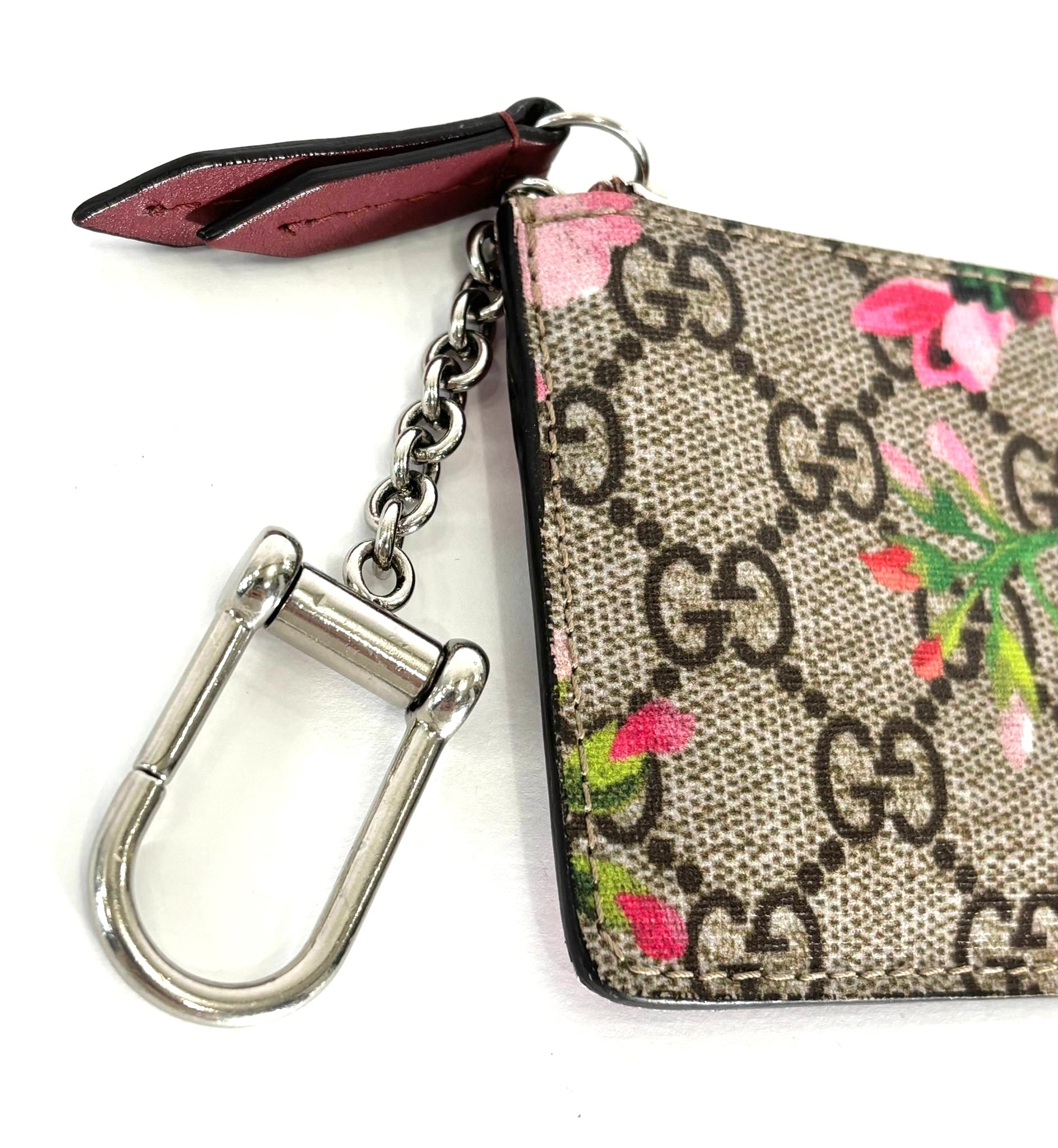 GUCCI GG SUPREME MONOGRAM BLOOMS FLORAL COIN KEY CASE