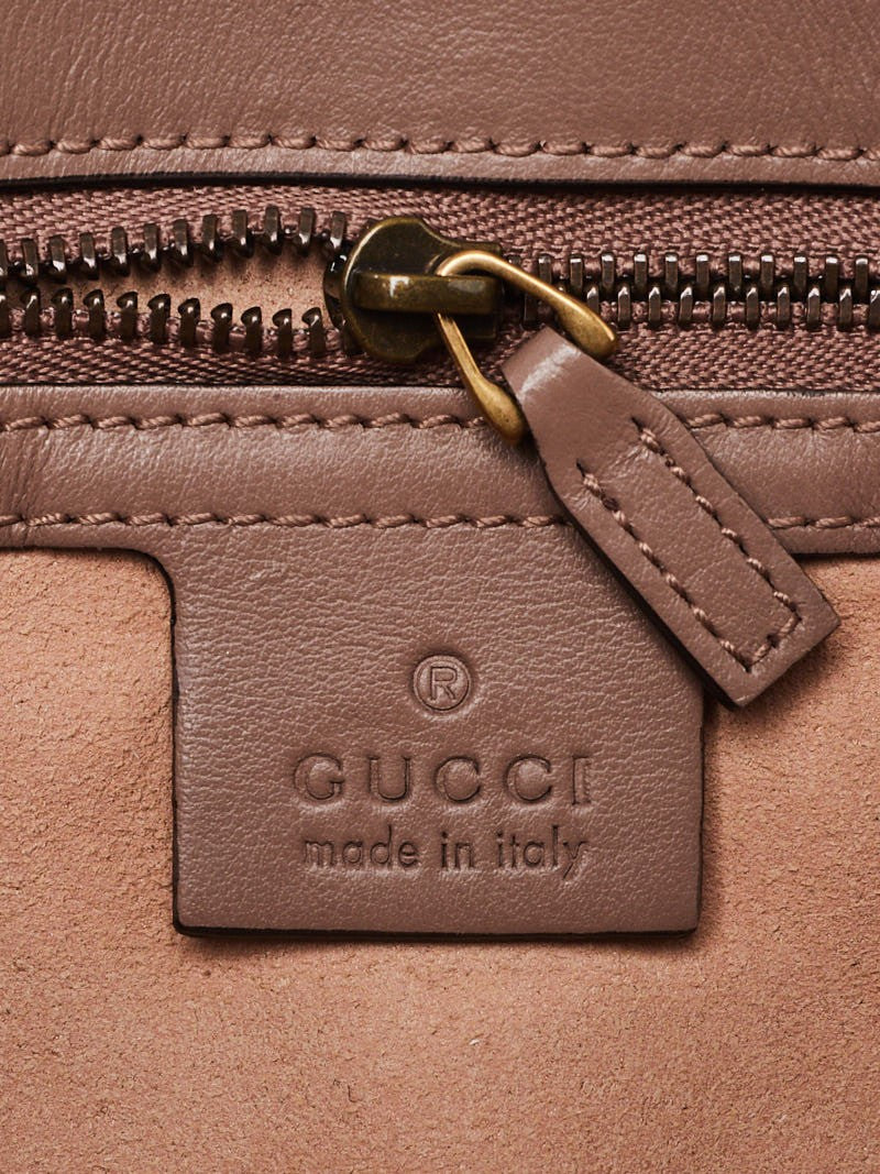 GUCCI GG SMALL MARMONT MATELASSÉ SHOULDER BAG
