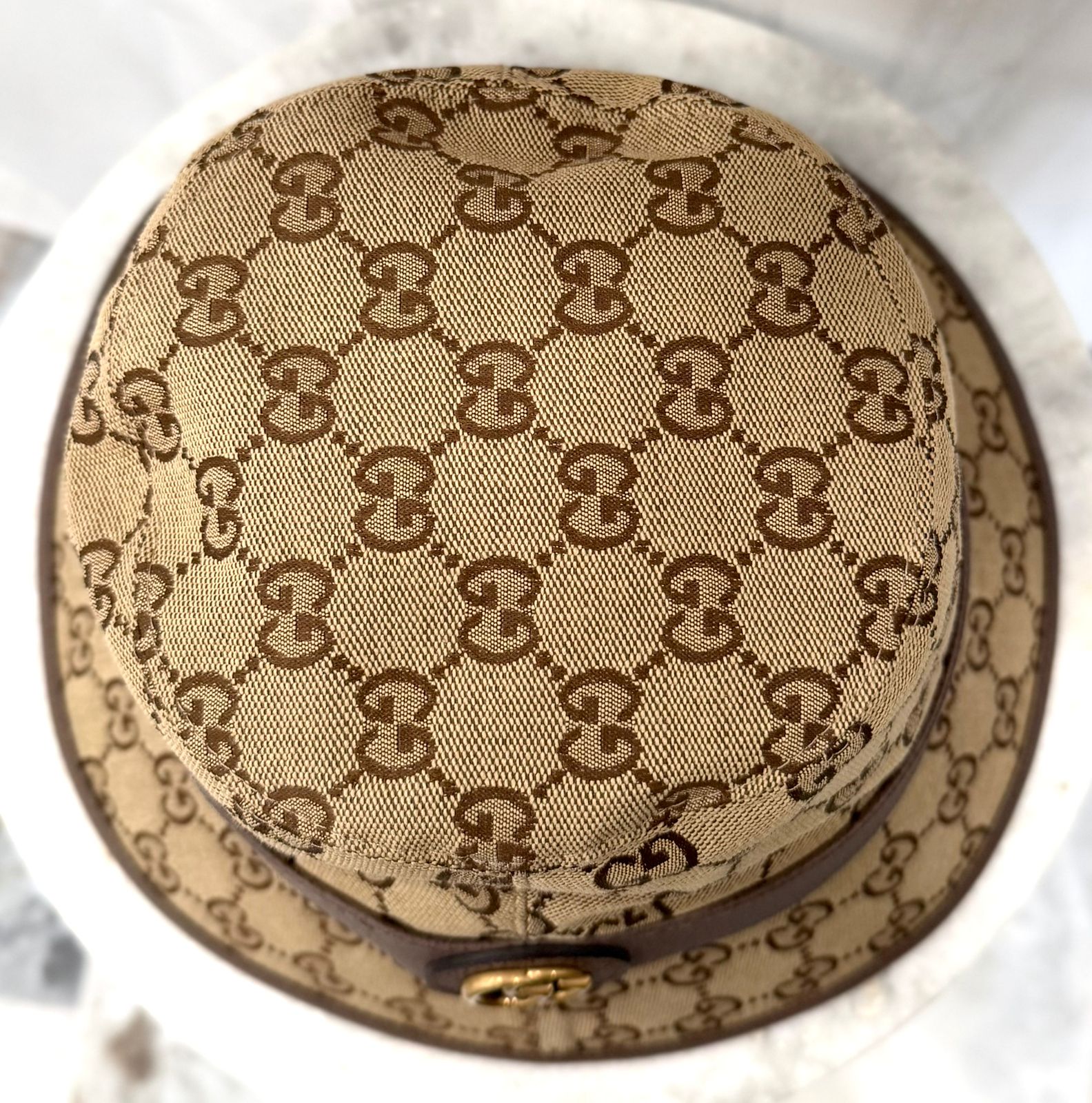 GUCCI GG SUPREME CANVAS & LEATHER BUCKET HAT