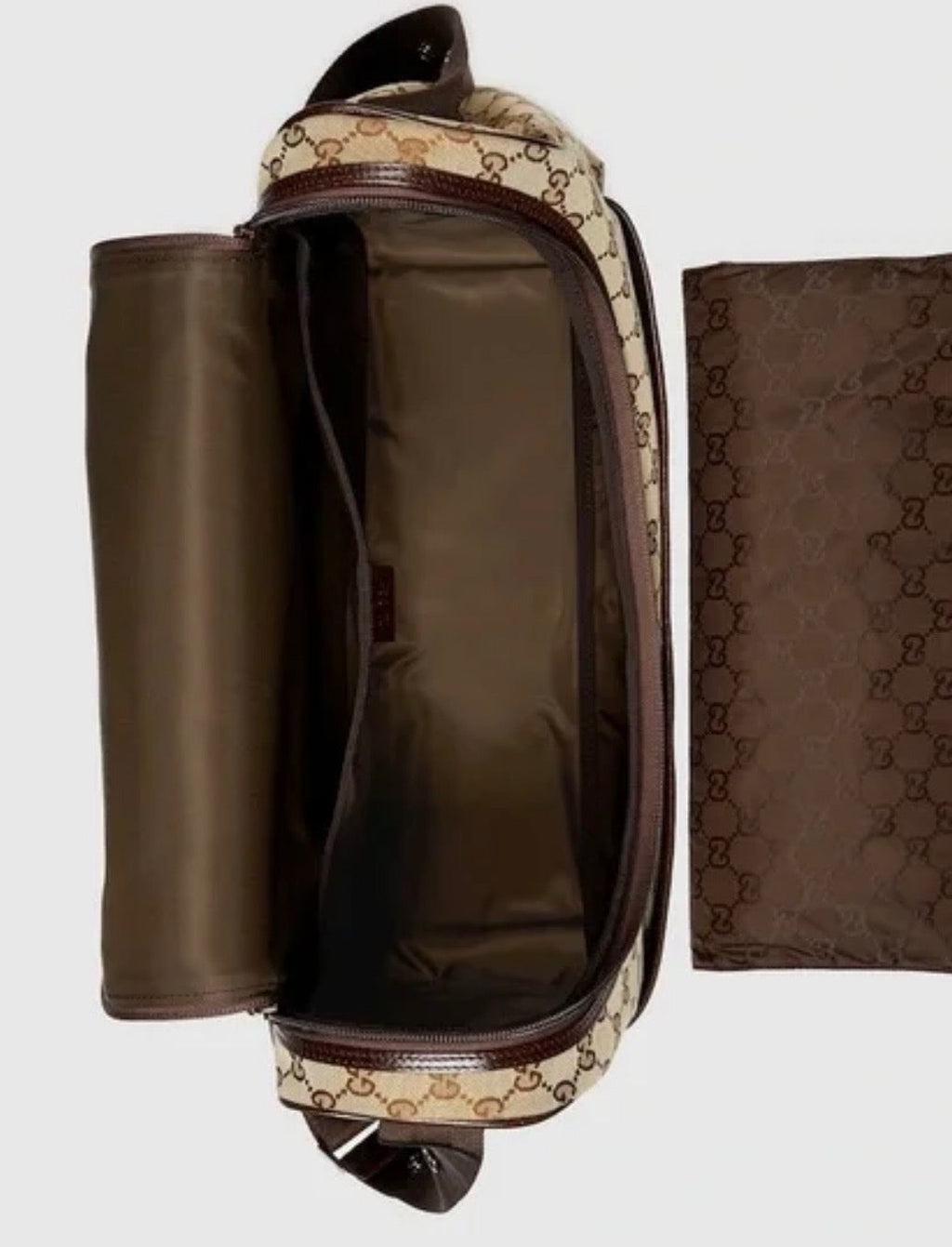 GUCCI GG SUPREME DIAPER BAG