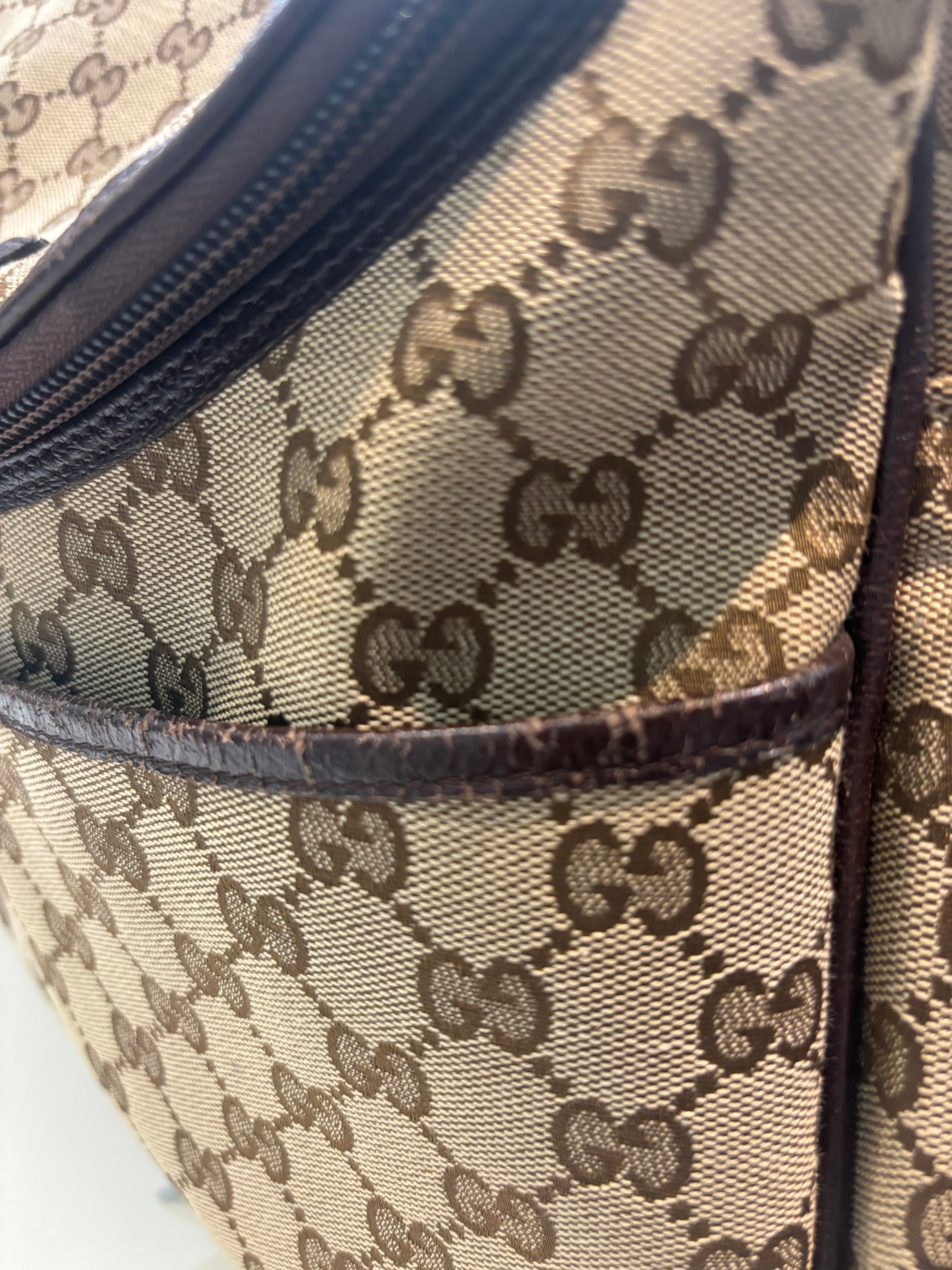 GUCCI GG SUPREME DIAPER BAG