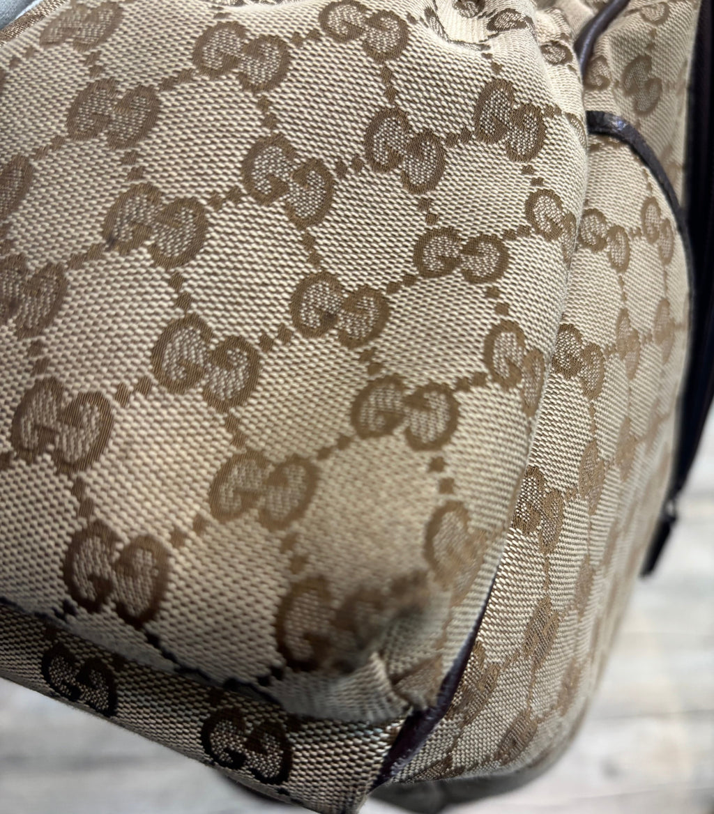 GUCCI GG SUPREME DIAPER BAG