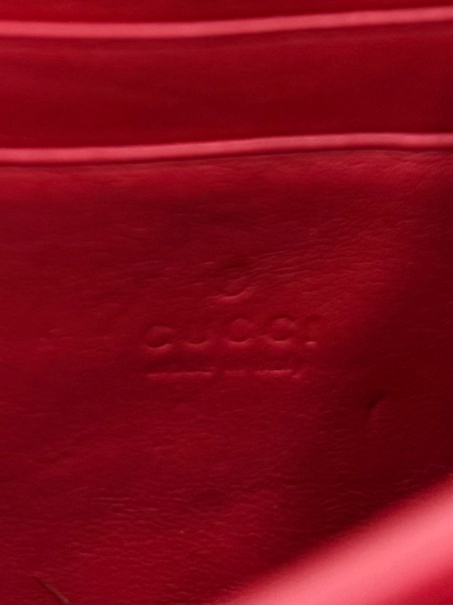 GUCCI GG SUPREME DIONYSUS WALLET ON CHAIN – CHERRY RED LEATHER INTERIOR