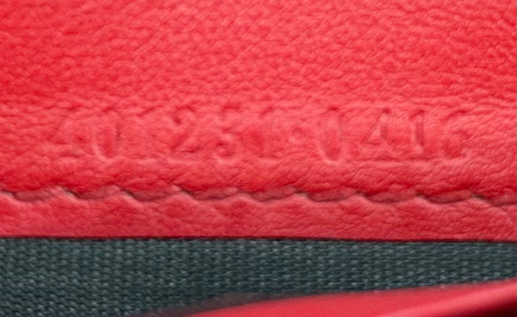 GUCCI GG SUPREME DIONYSUS WALLET ON CHAIN – CHERRY RED LEATHER INTERIOR