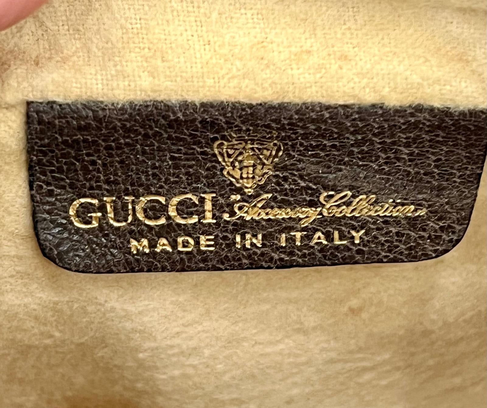 GUCCI GG SUPREME VINTAGE SHERRY LINE POUCH