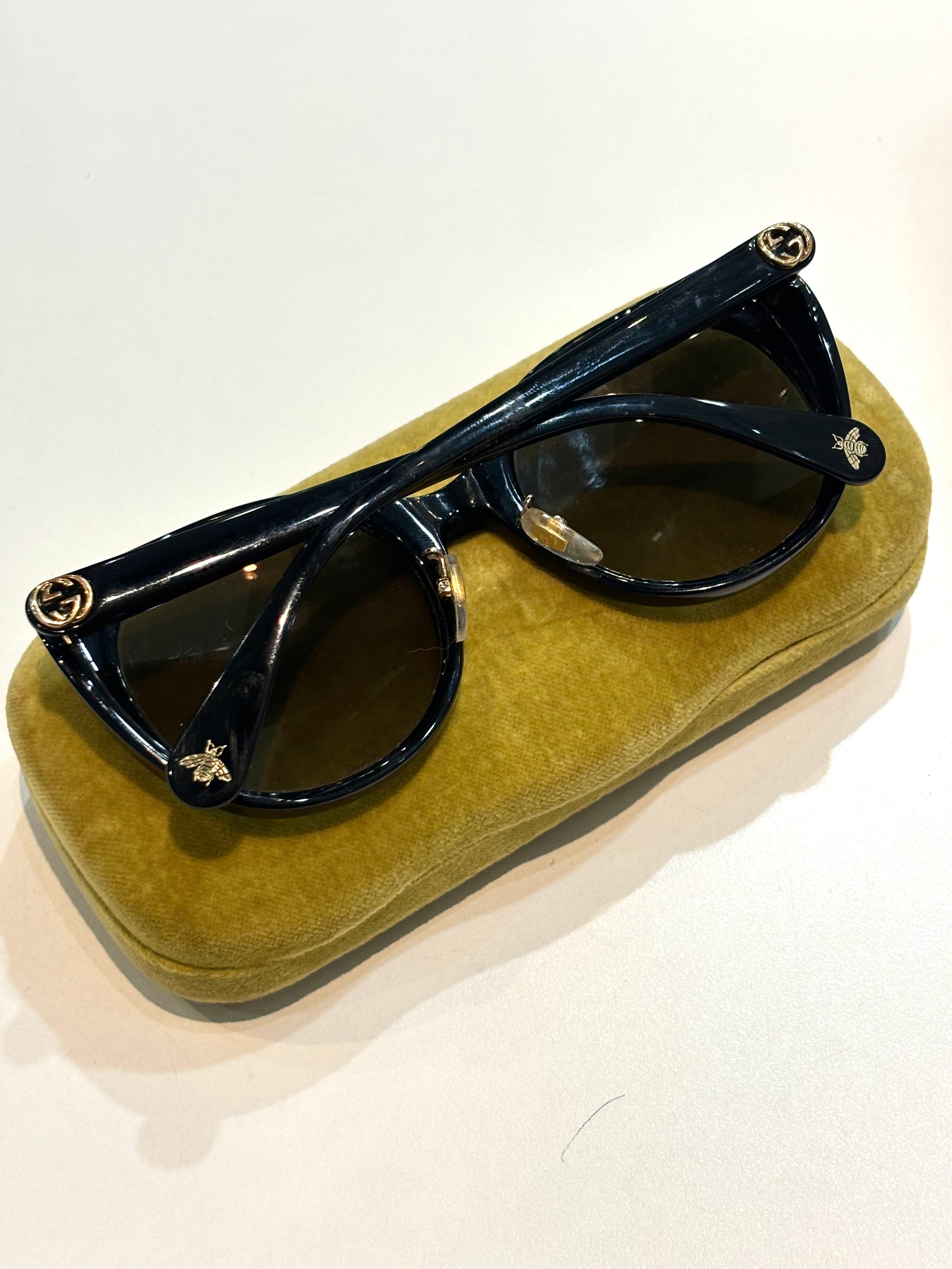 GUCCI GG0369S 001 CAT EYE BEE SUNGLASSES
