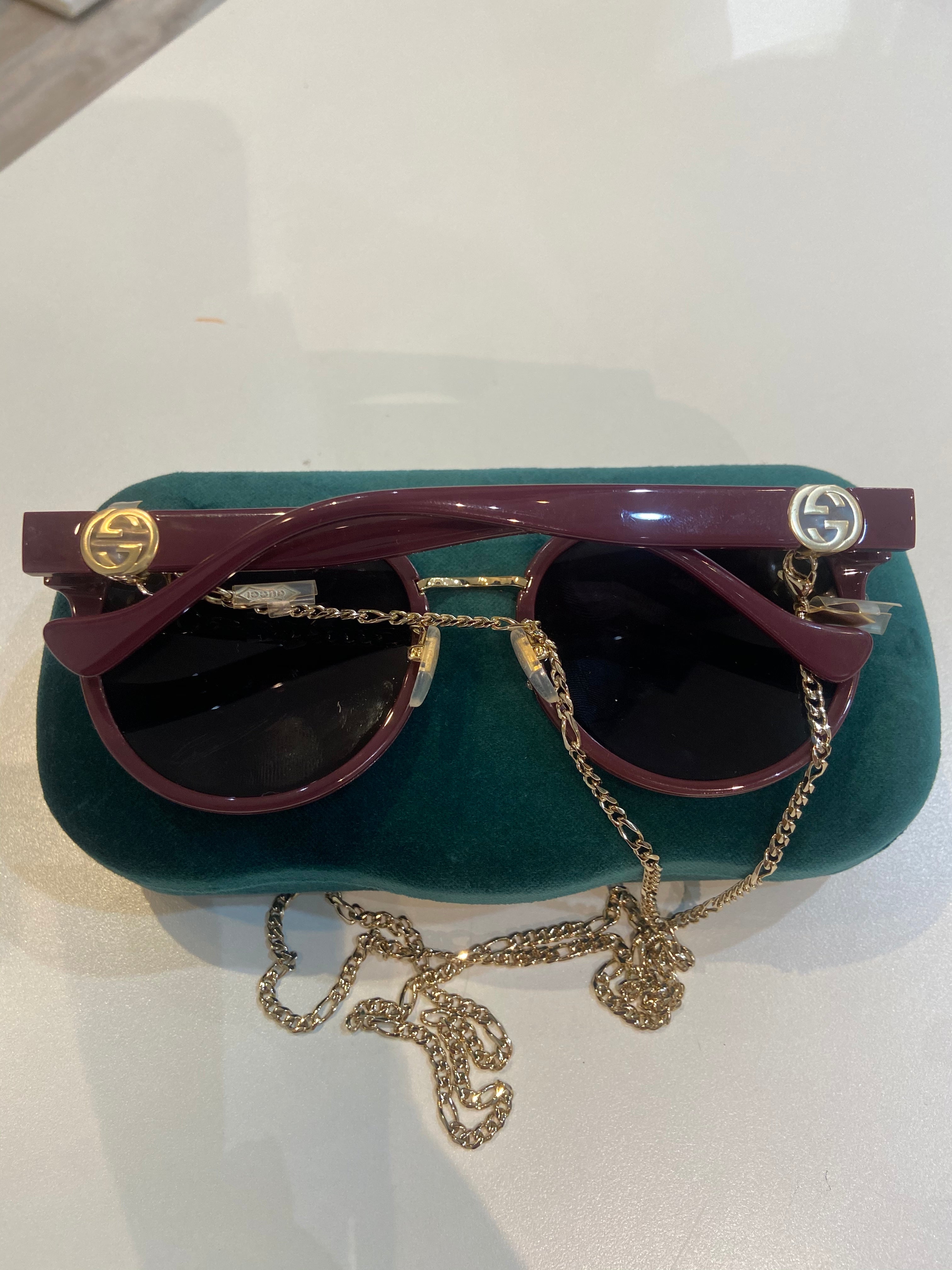 GUCCI CAT EYE GG1027SK-004 CHAIN SUNGLASSES