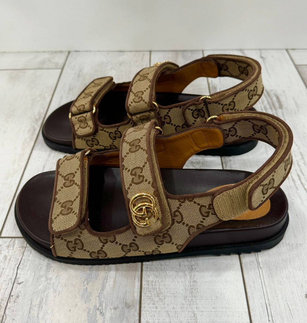 GUCCI GG SUPREME MORITZ SANDALS