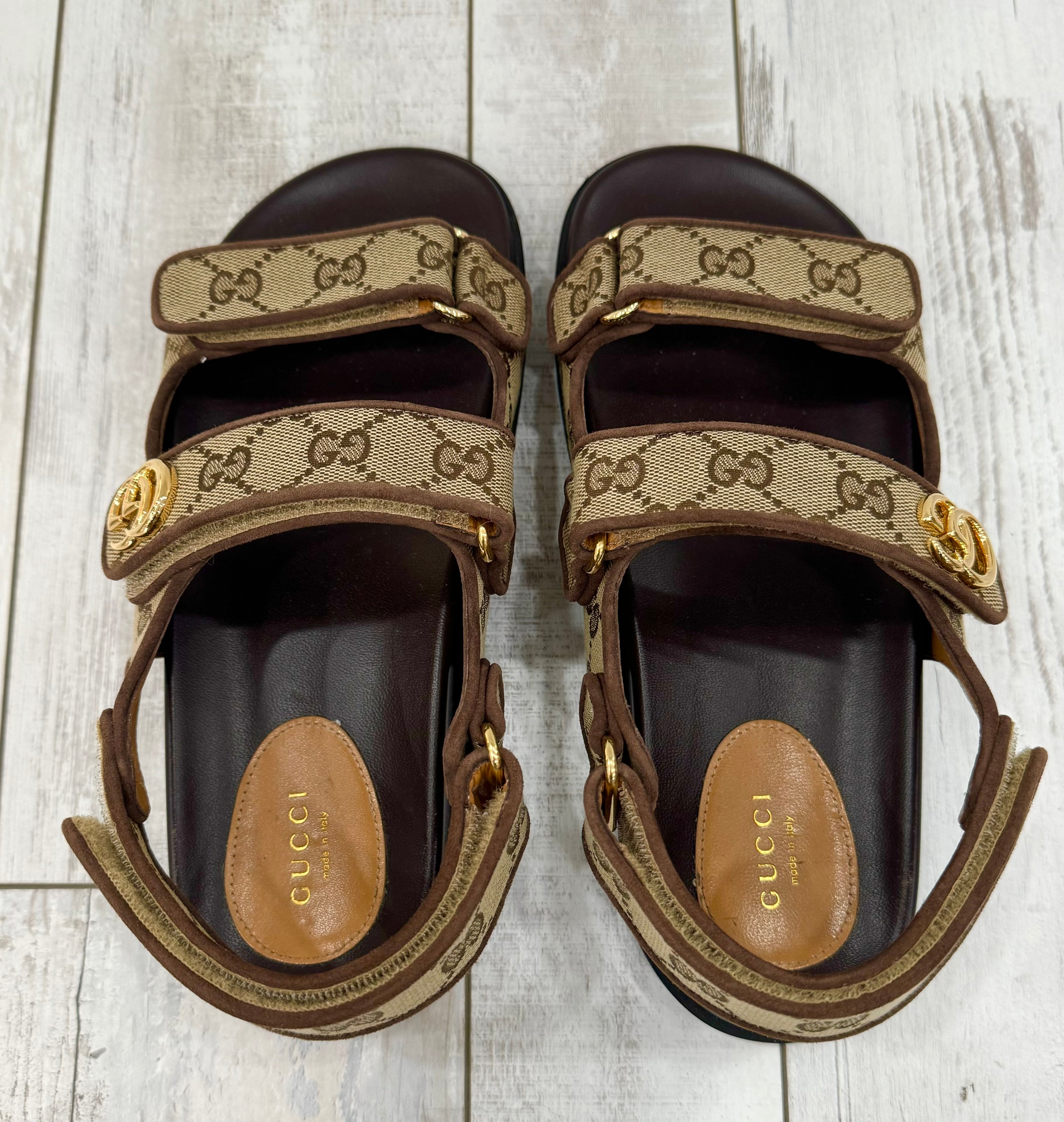 GUCCI GG SUPREME MORITZ SANDALS