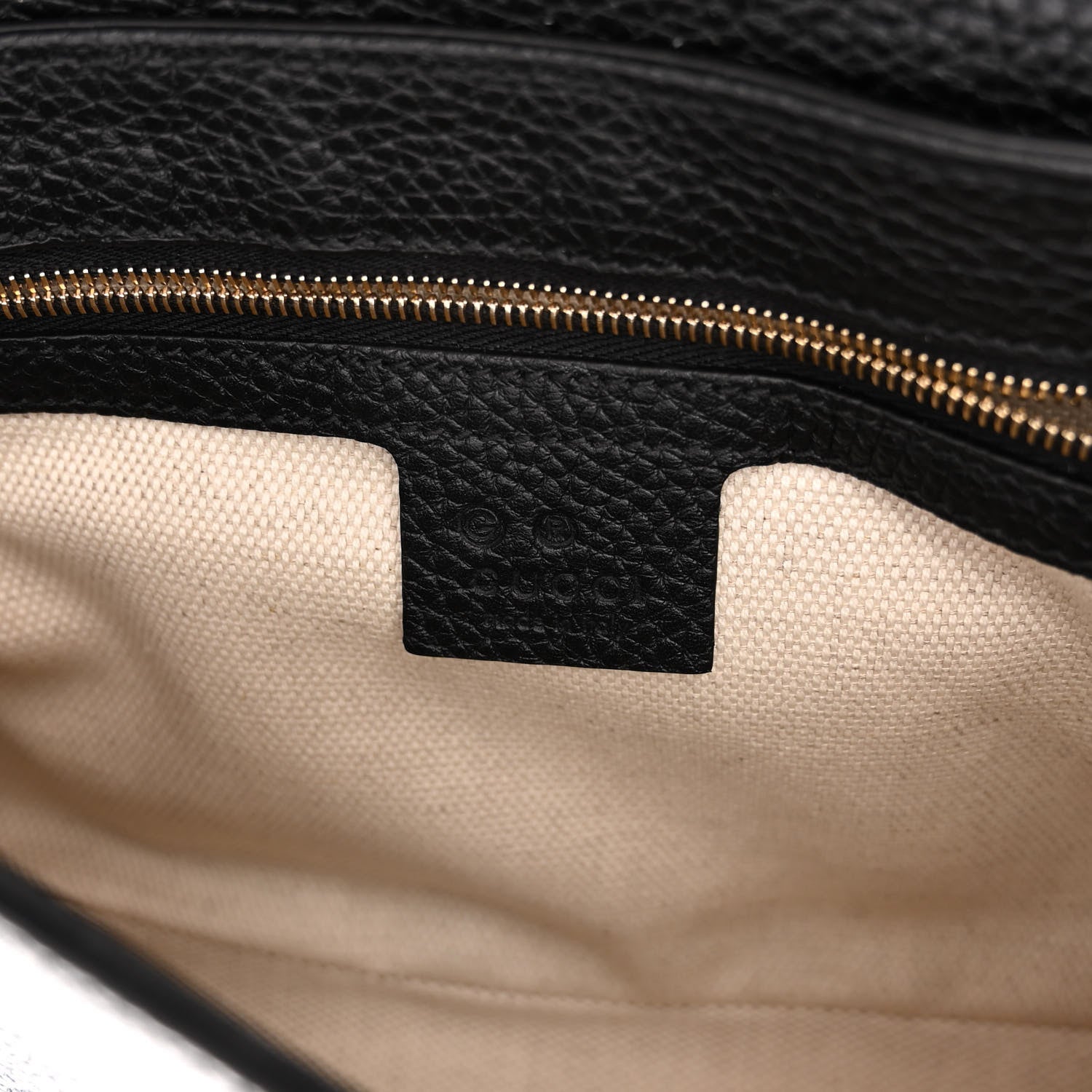 GUCCI PEBBLED CALFSKIN LEATHER SOHO CHAIN BAG