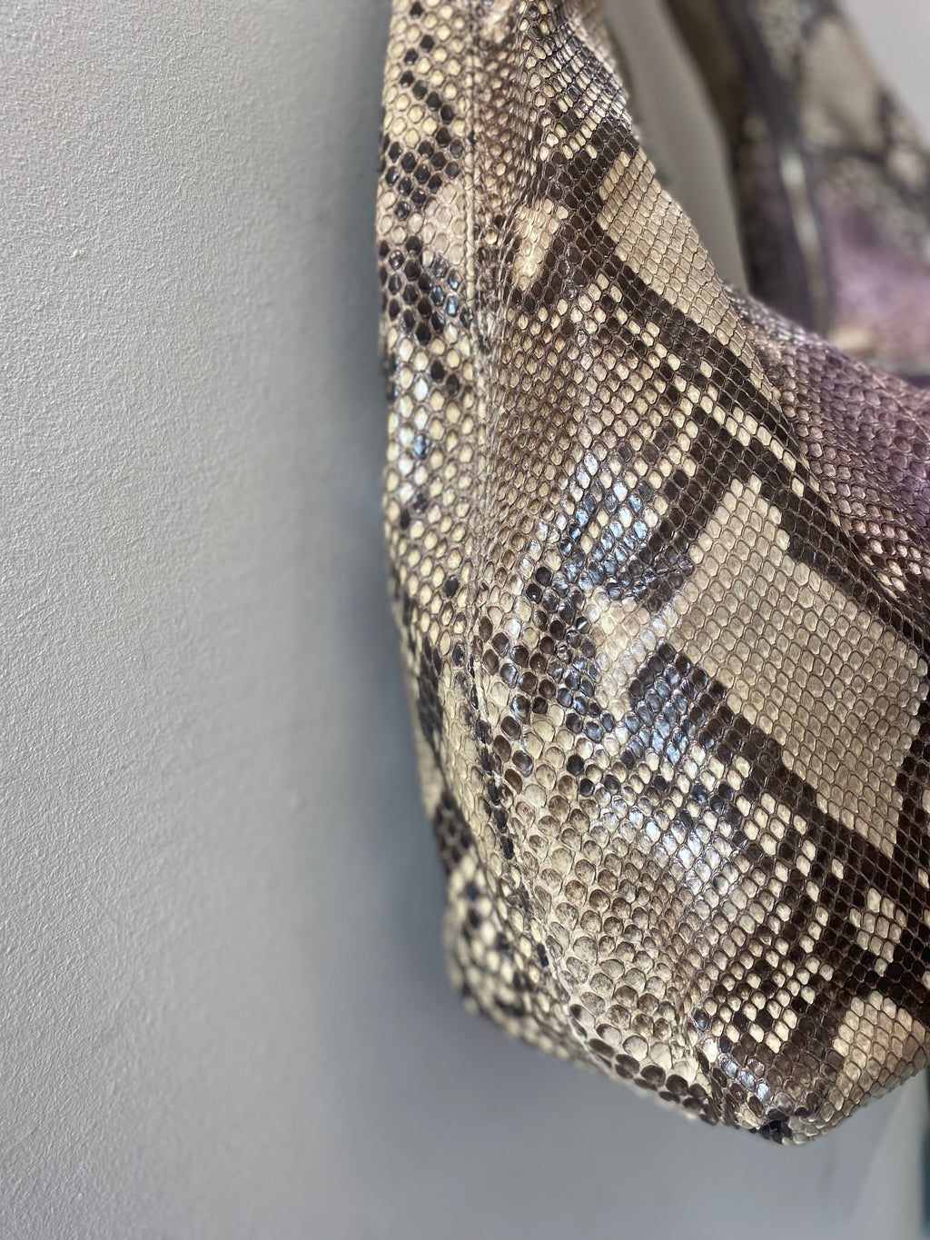 GUCCI GRAPE MULTICOLOR PYTHON SOHO SHOULDER BAG