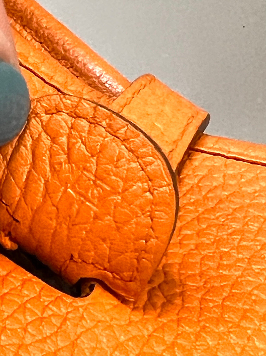 HERMÈS EVELYNE III PM CLEMENCE SHOULDER BAG IN ORANGE