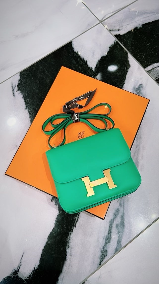HERMÈS CONSTANCE SWIFT 18 SHOULDER BAG