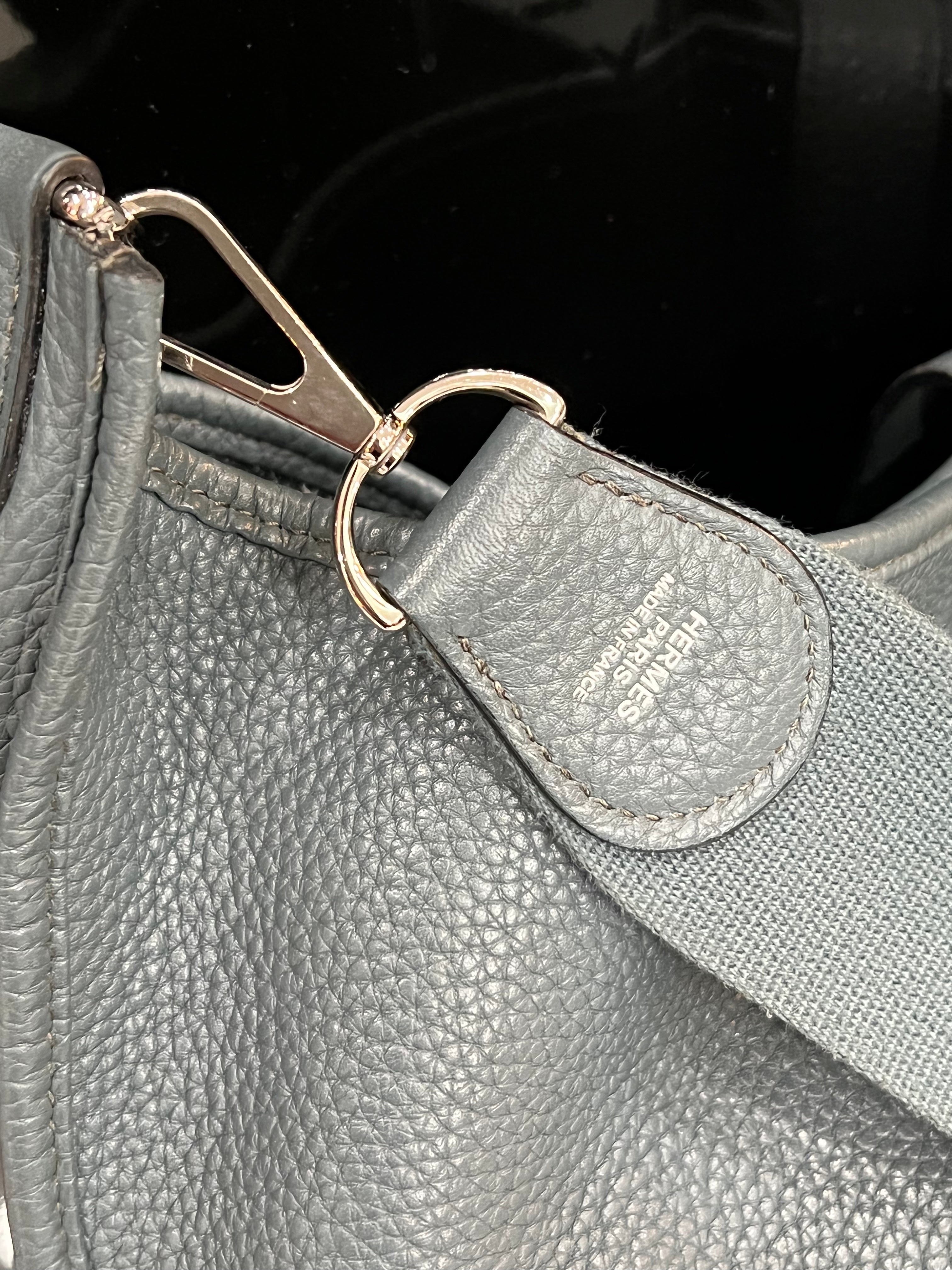 HERMÈS CLEMENCE EVELYNE III TGM SHOULDER BAG