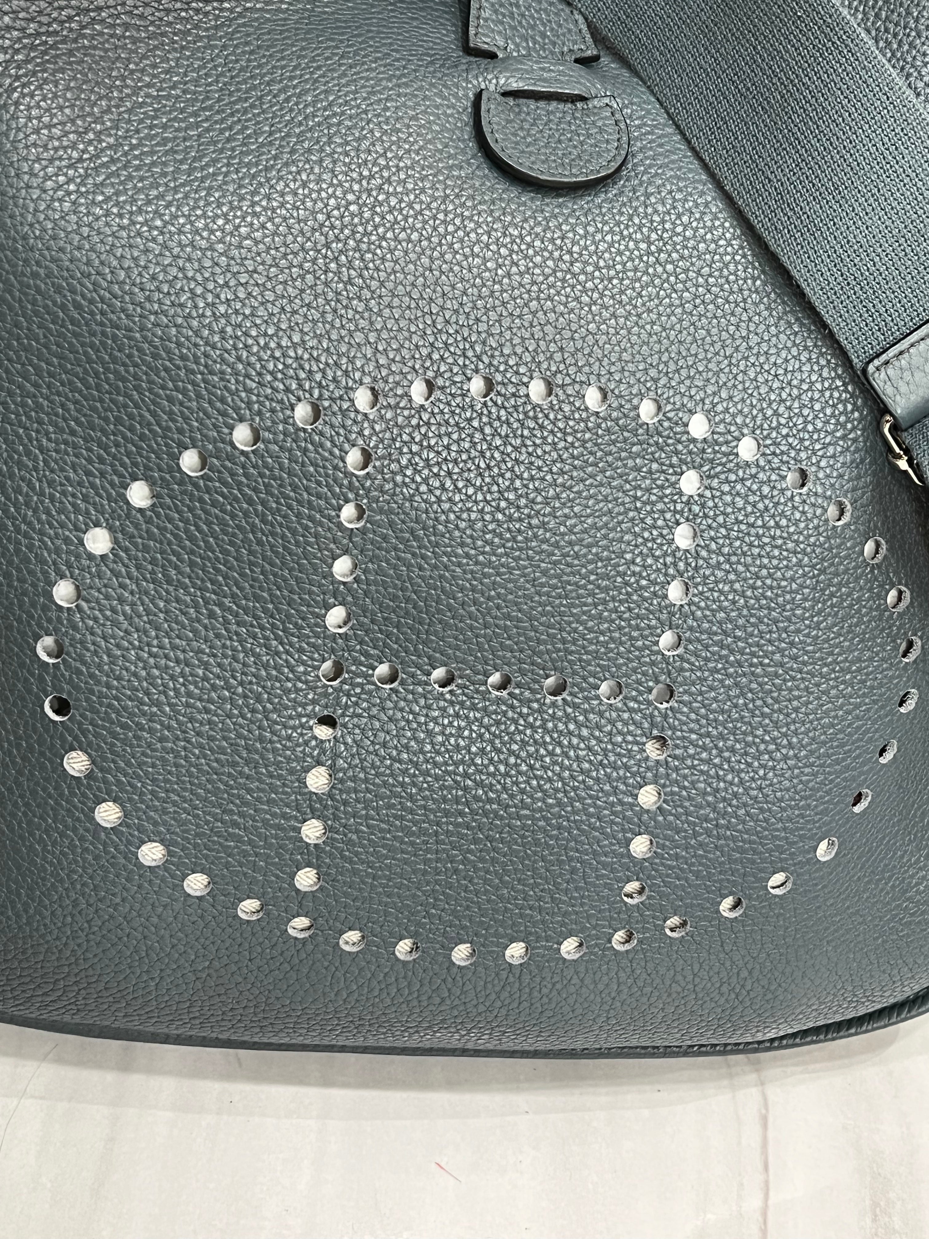 HERMÈS CLEMENCE EVELYNE III TGM SHOULDER BAG