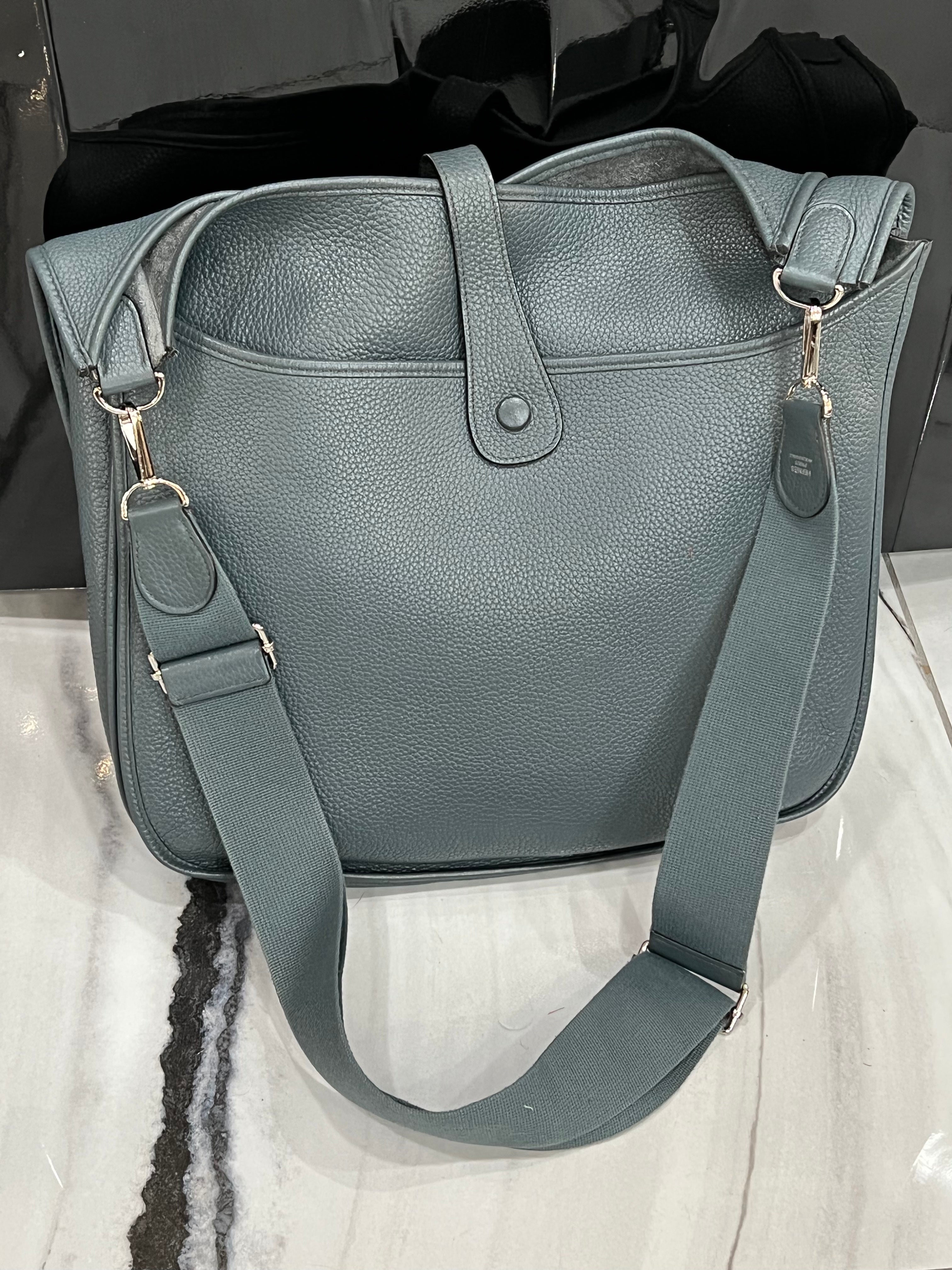 HERMÈS CLEMENCE EVELYNE III TGM SHOULDER BAG