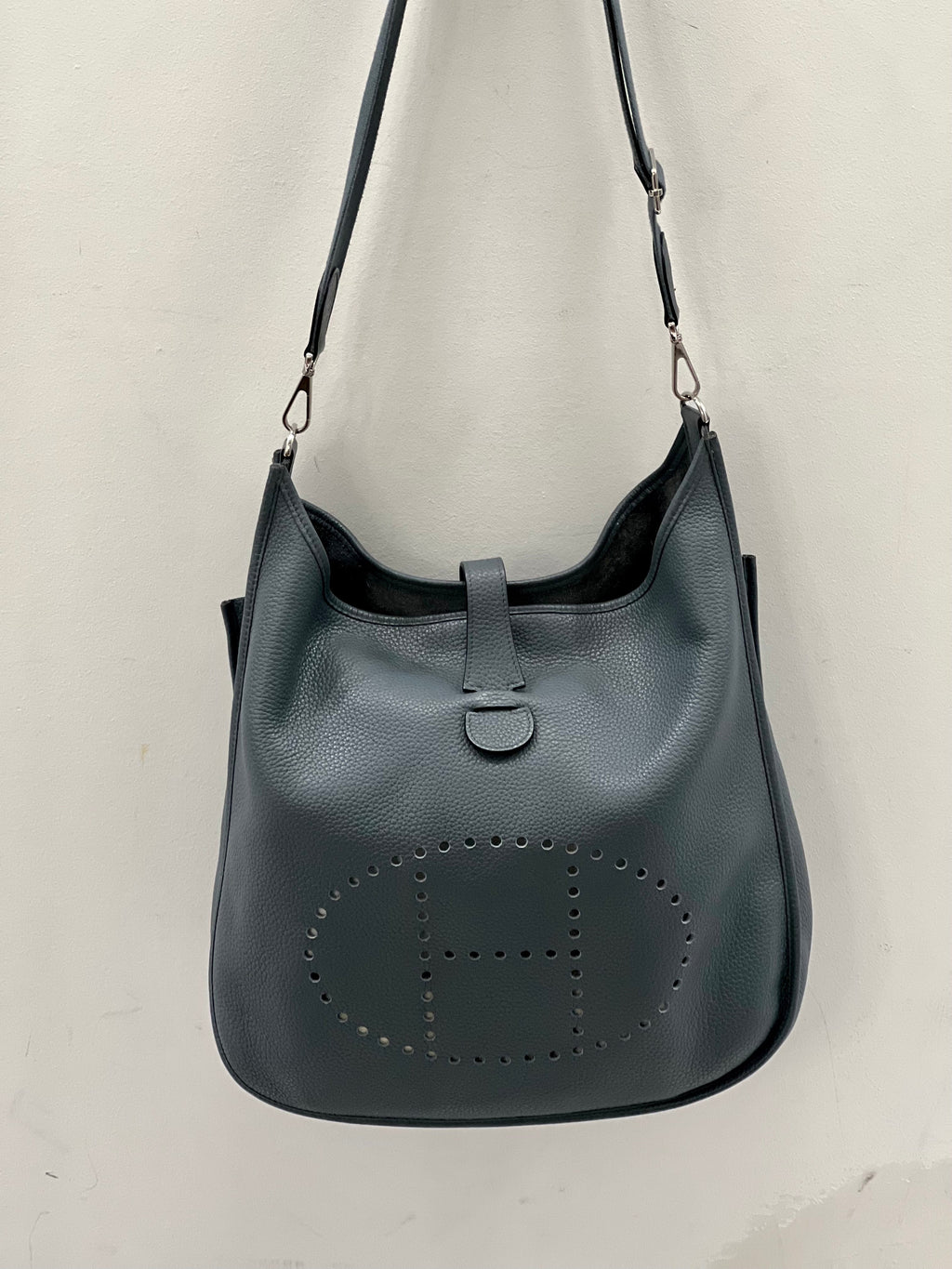 HERMÈS CLEMENCE EVELYNE III TGM SHOULDER BAG