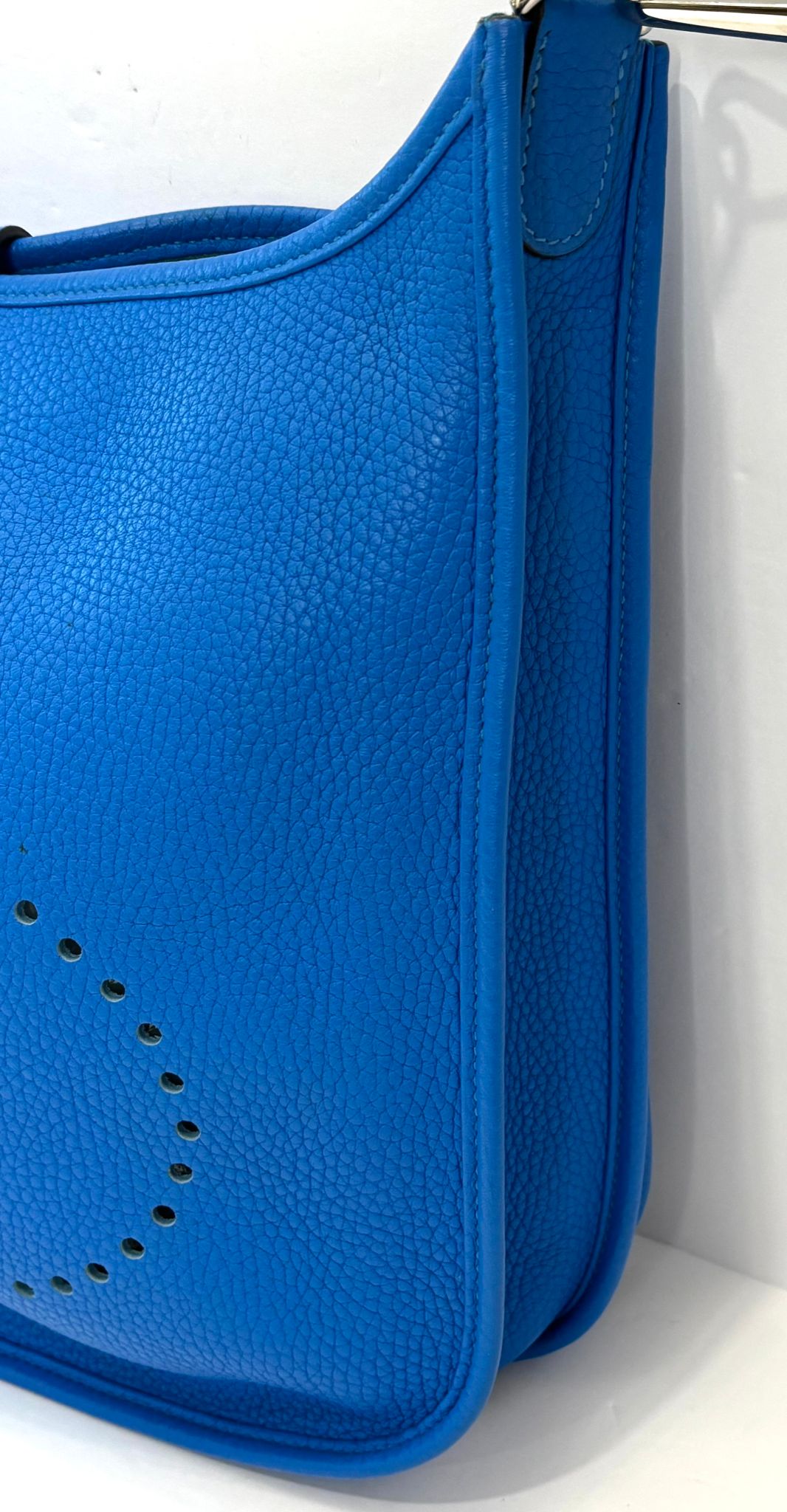 HERMÈS EVELYNE 29 EPSOM LEATHER CROSSBODY BAG