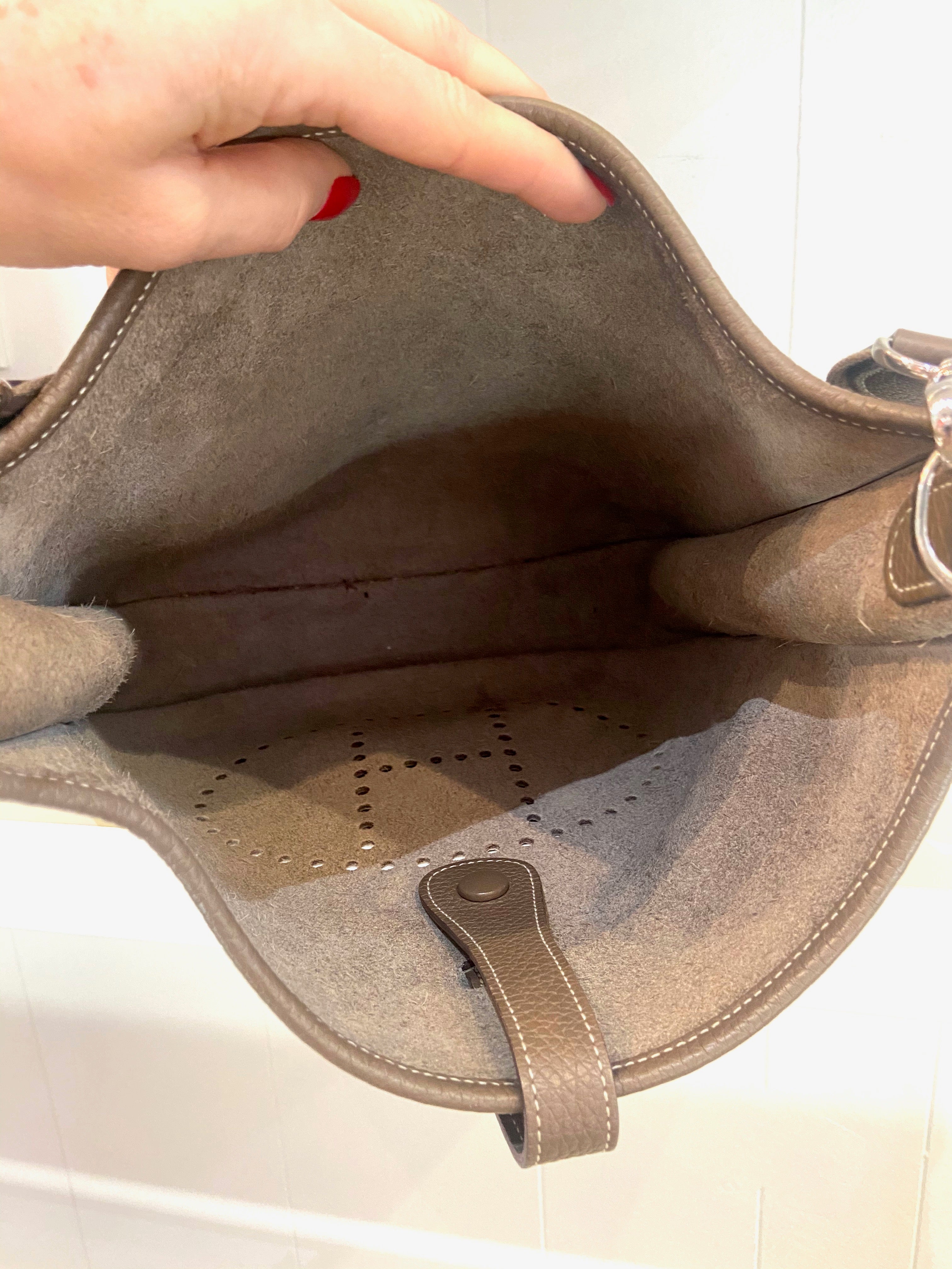 HERMÈS  EVELYNE III CLEMENCE SHOULDER BAG