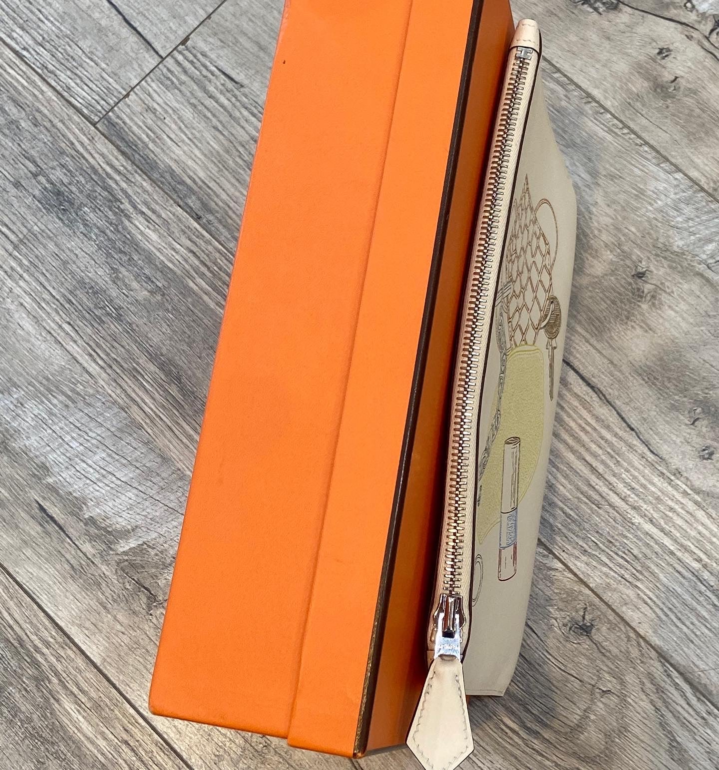 HERMÈS SWIFT LEATHER BAZAR IN & OUT POUCH