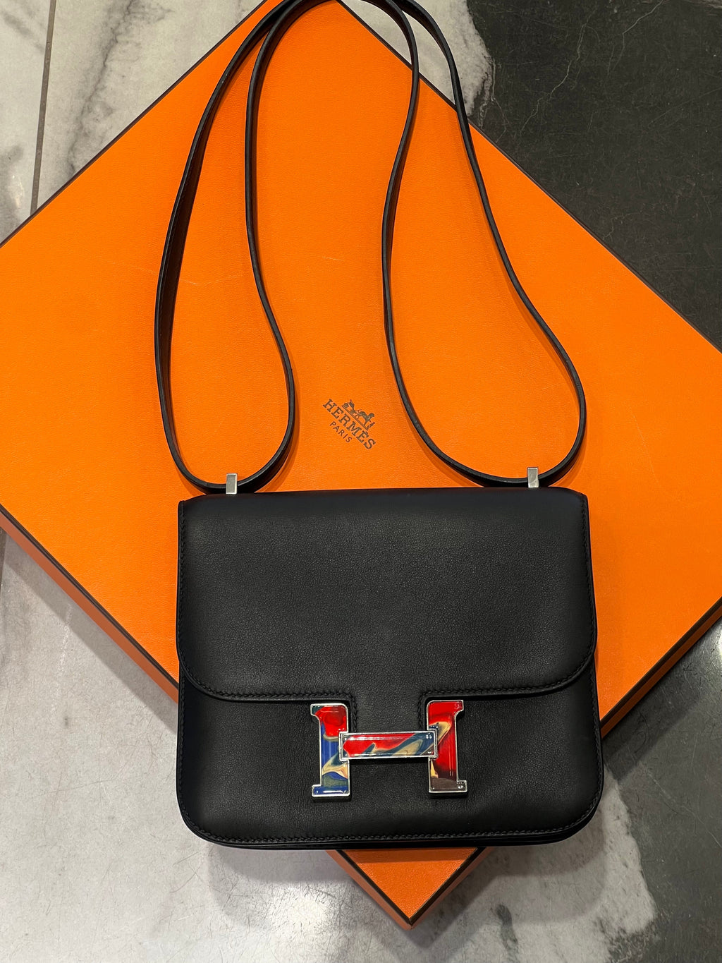 HERMÈS SWIFT MARBLE CONSTANCE 18 SHOULDER BAG