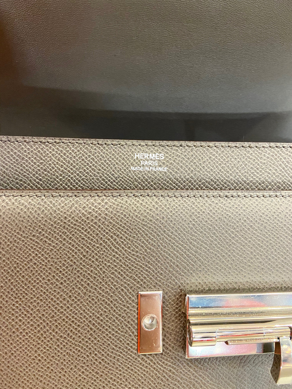 HERMÈS VERROU 21 EPSOM LEATHER SHOULDER BAG ETAIN