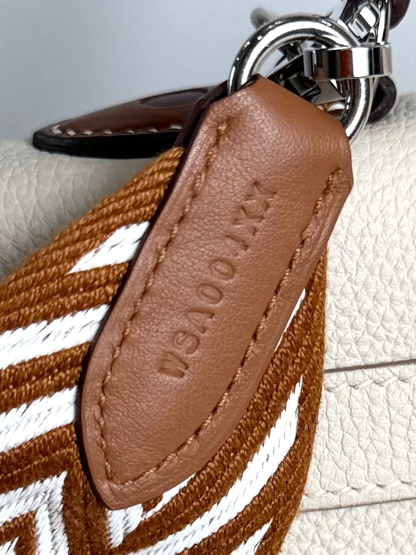 HERMÈS KELLY 32 RETOURNE “AU GALOP” TOGO LEATHER BAG