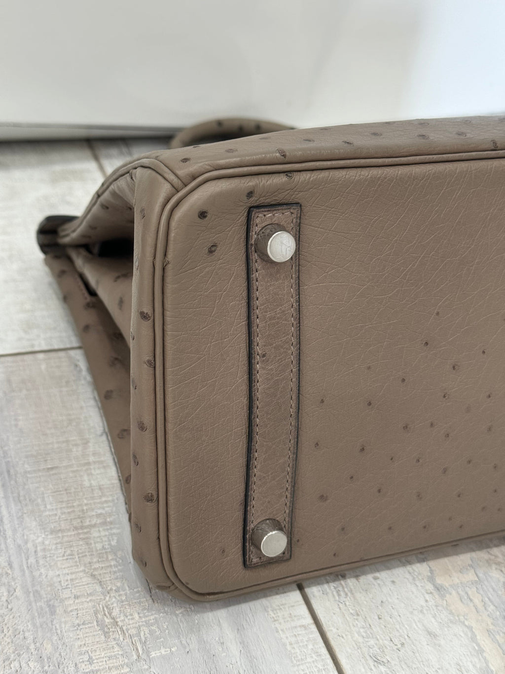 HERMÈS BIRKIN 30 OSTRICH PALLADIUM HARDWARE HANDBAG – MOUSSE (2016)