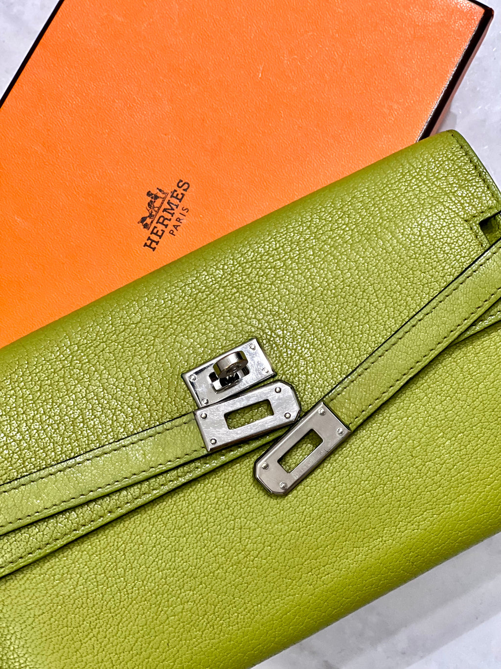 HERMÈS Kelly Long Chevre Mysore Wallet