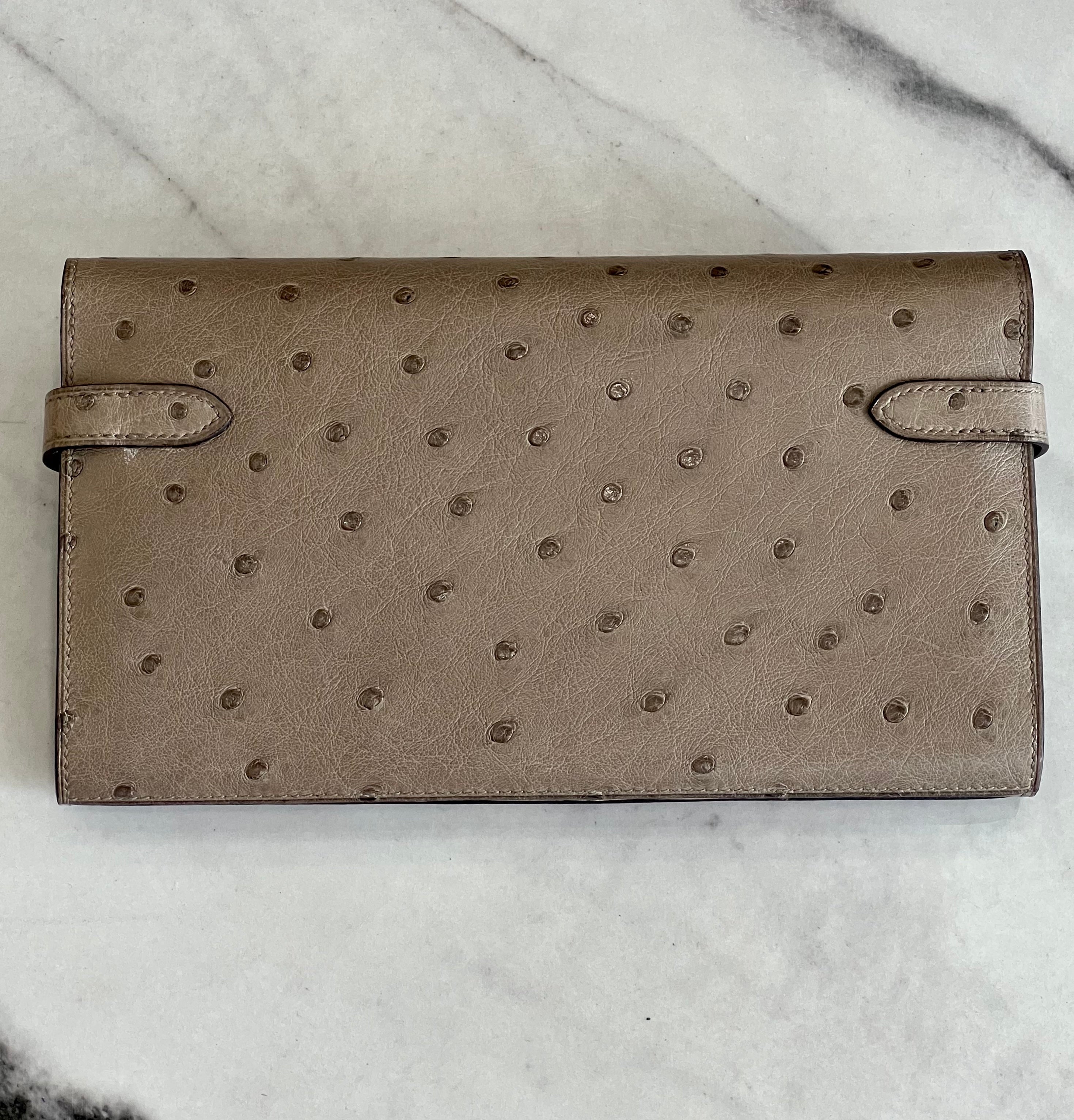 HERMÈS VERT VERONESE OSTRICH LEATHER LONG KELLY WALLET