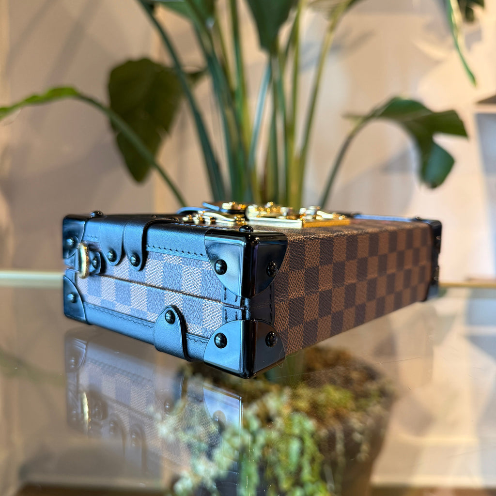 LOUIS VUITTON Damier Ebene Petite Malle