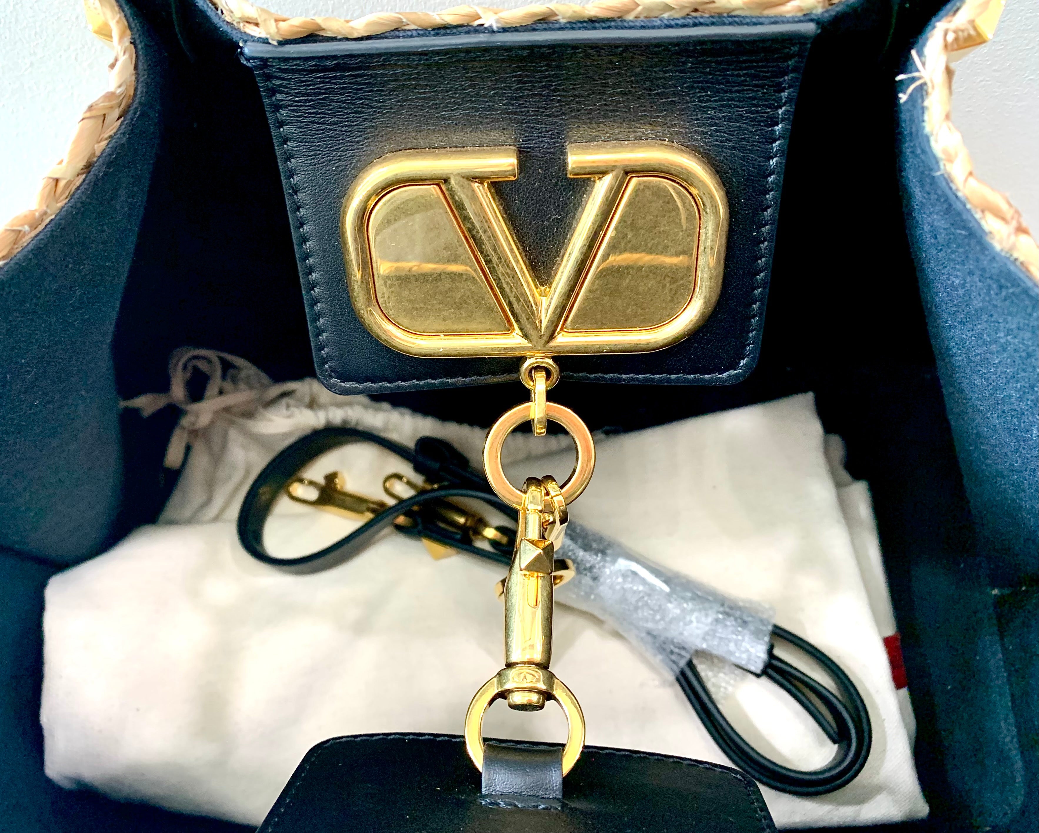 VALENTINO GARAVANI VLOGO ESCAPE TOTE BAG