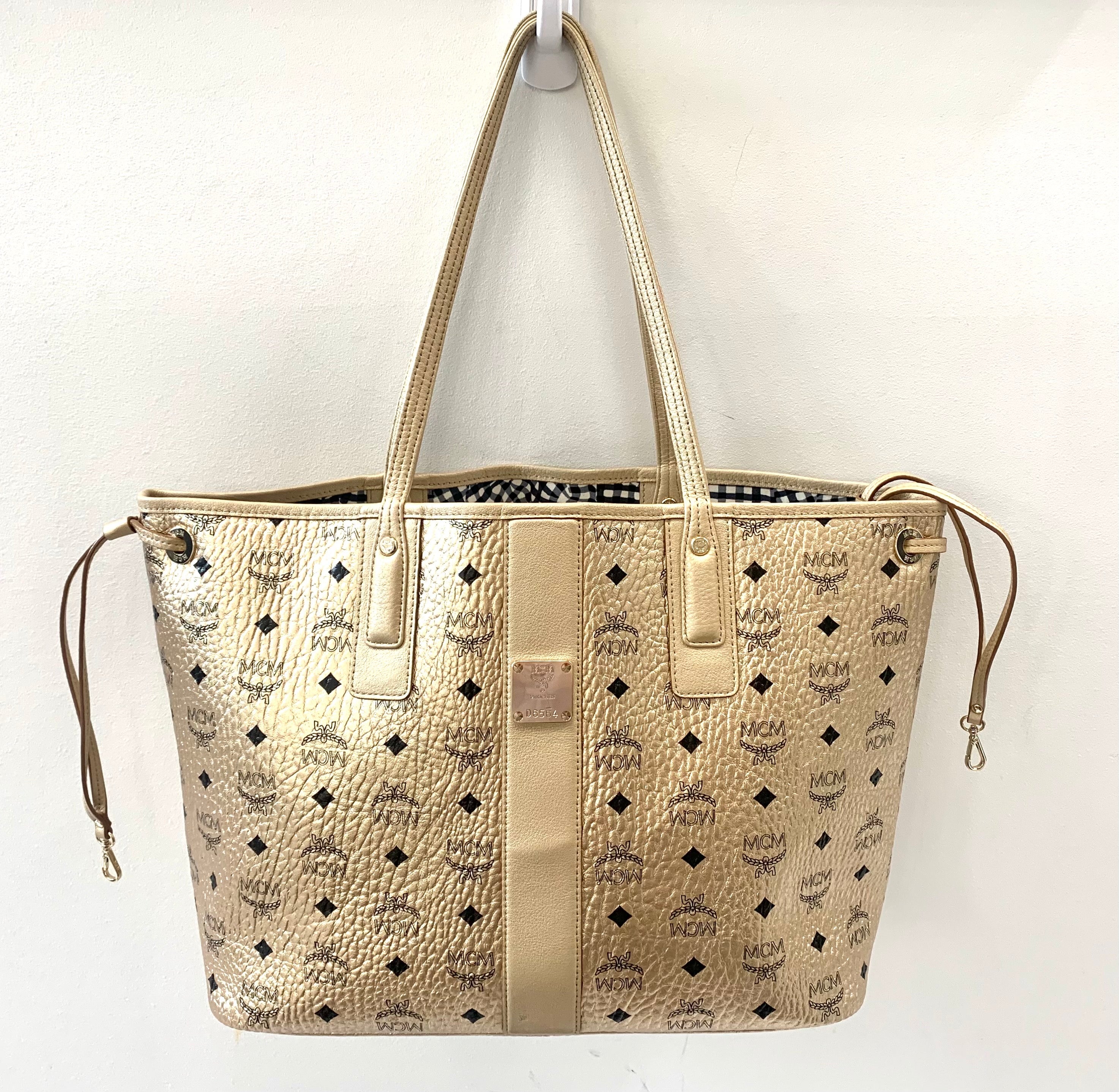 MCM METALLIC VISETOS MEDIUM LIZ REVERSIBLE TOTE
