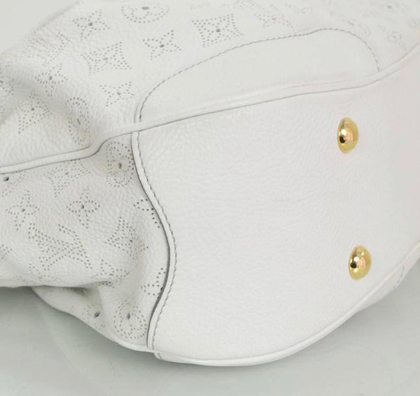 LOUIS VUITTON MAHINA LEATHER SOLAR PM BAG