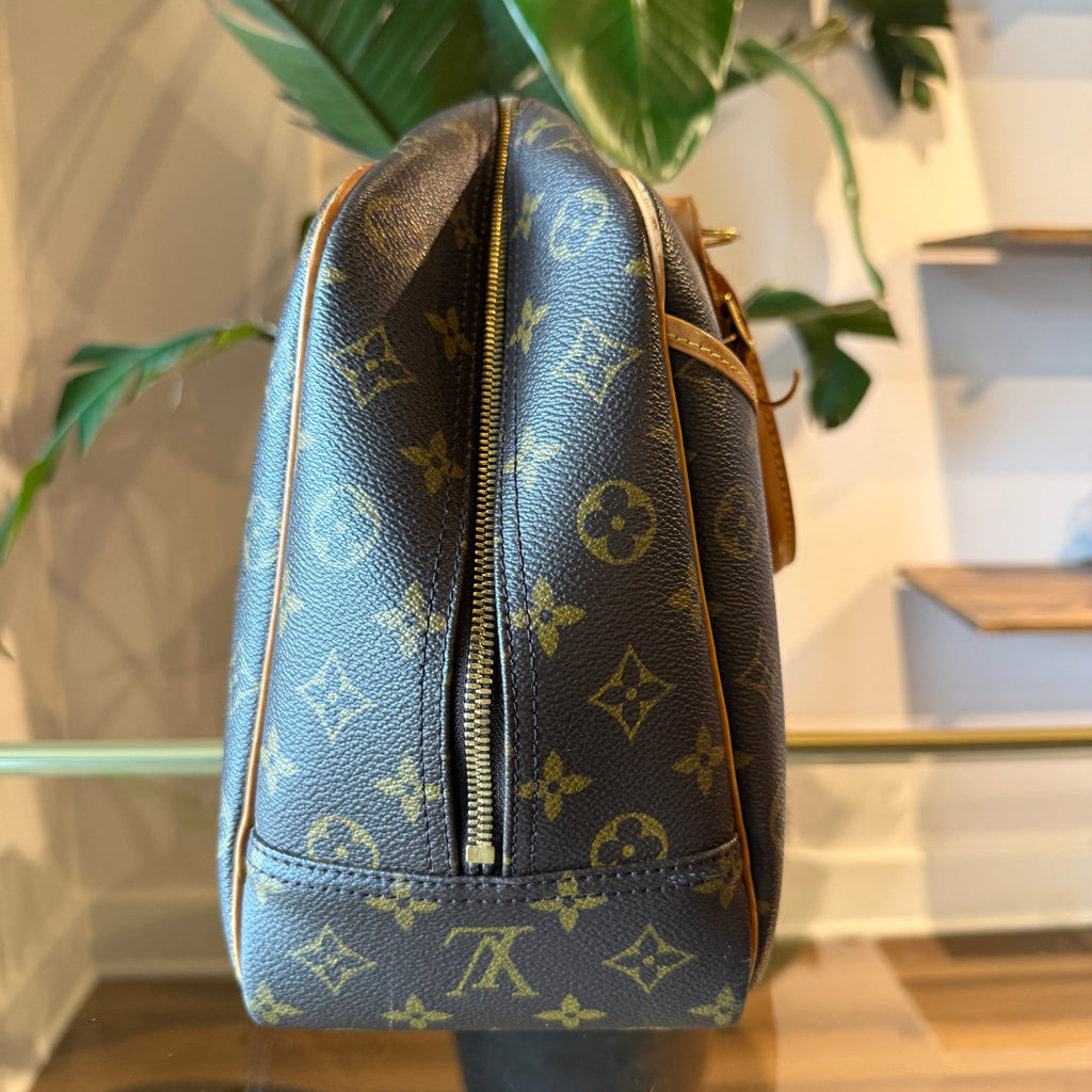 LOUIS VUITTON Monogram Deauville