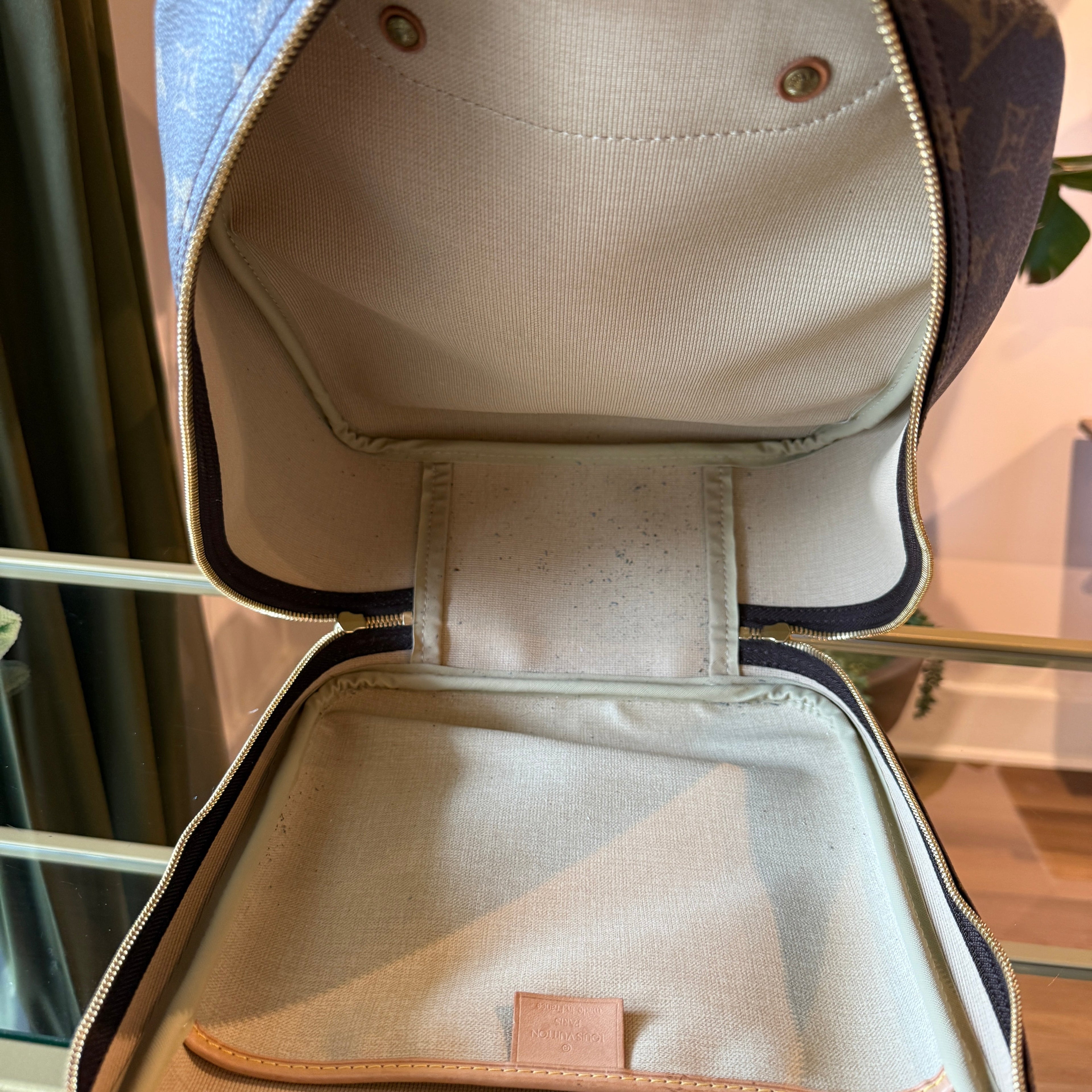 LOUIS VUITTON Monogram Excursion Shoe Bag