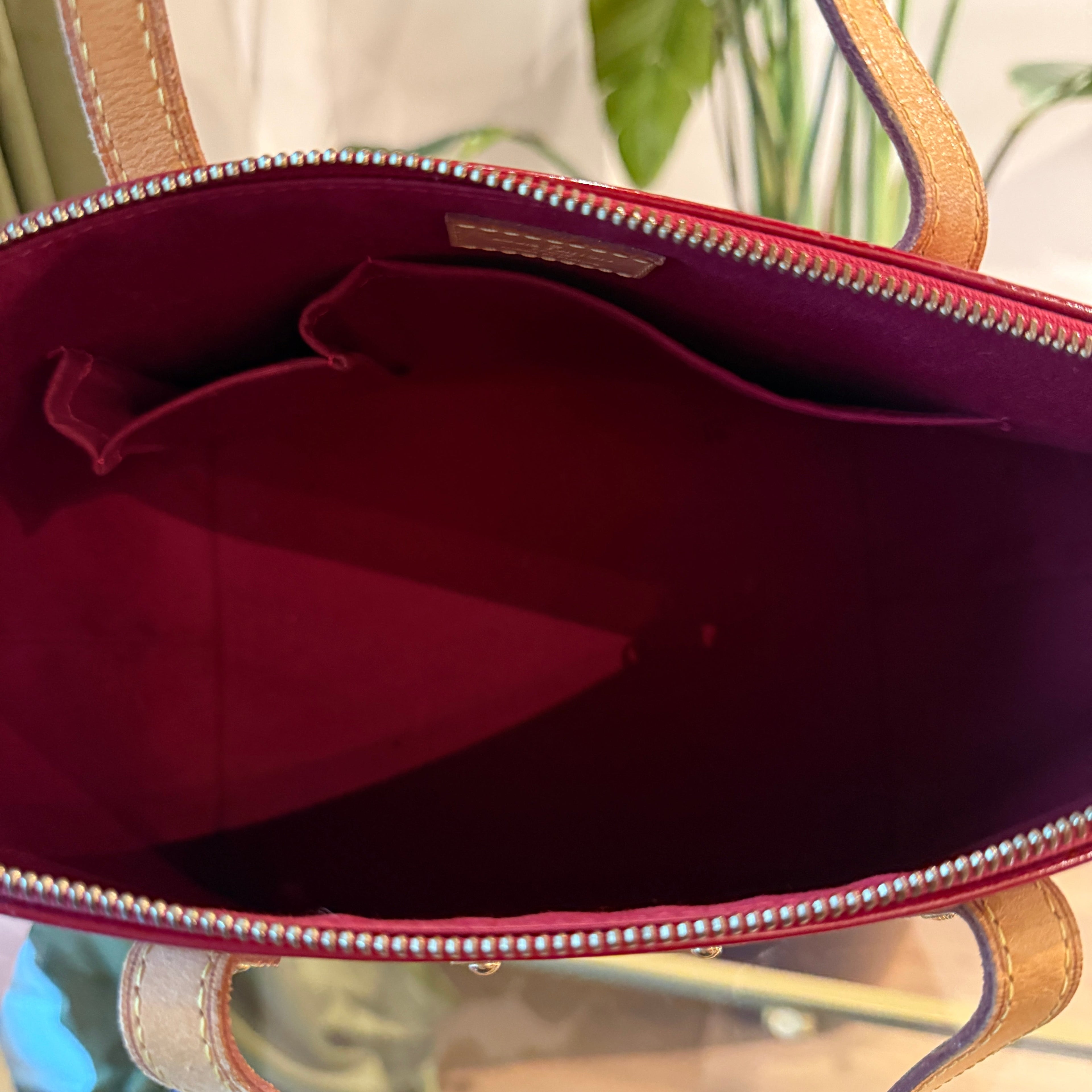 LOUIS VUITTON Vernis Bellevue PM