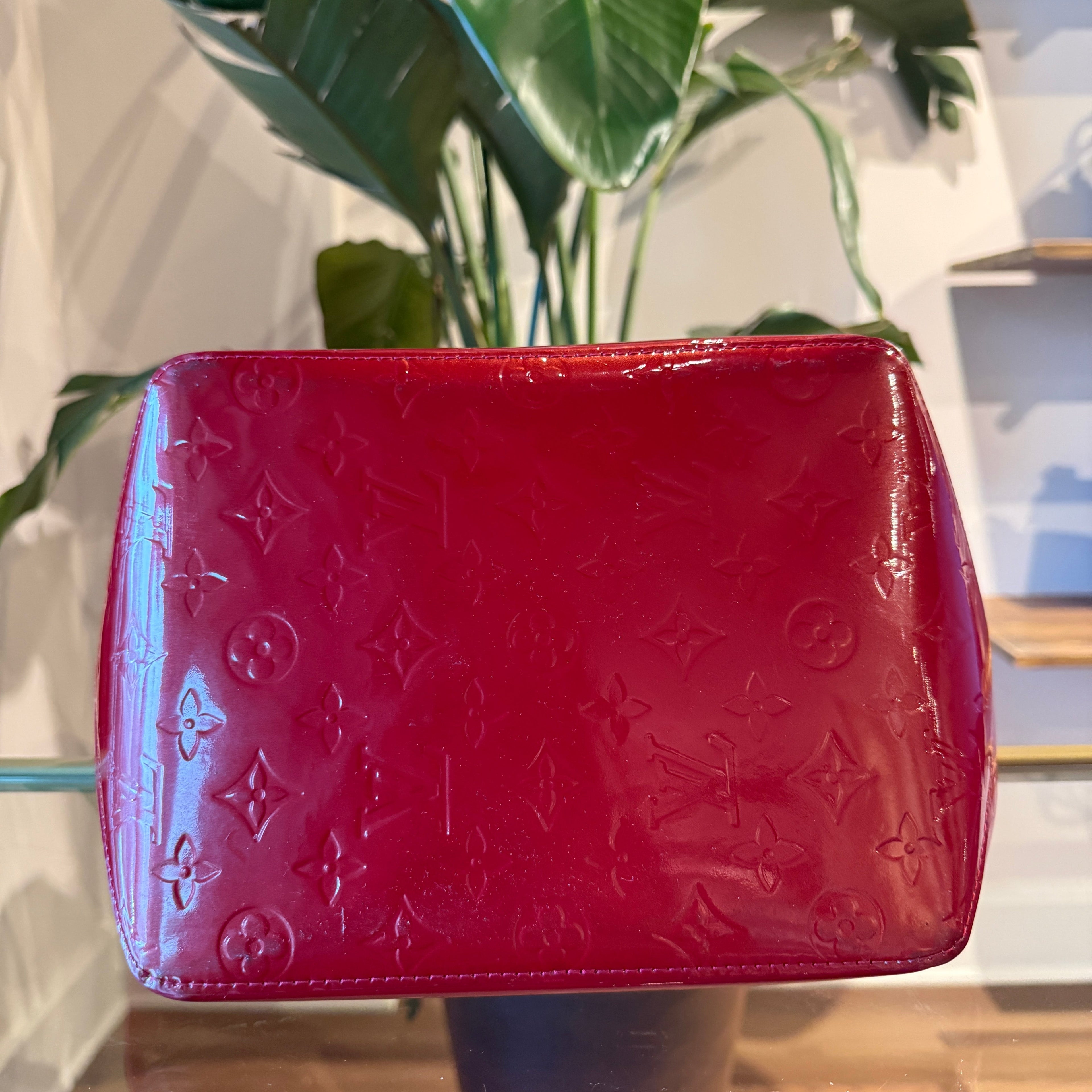 LOUIS VUITTON Vernis Bellevue PM