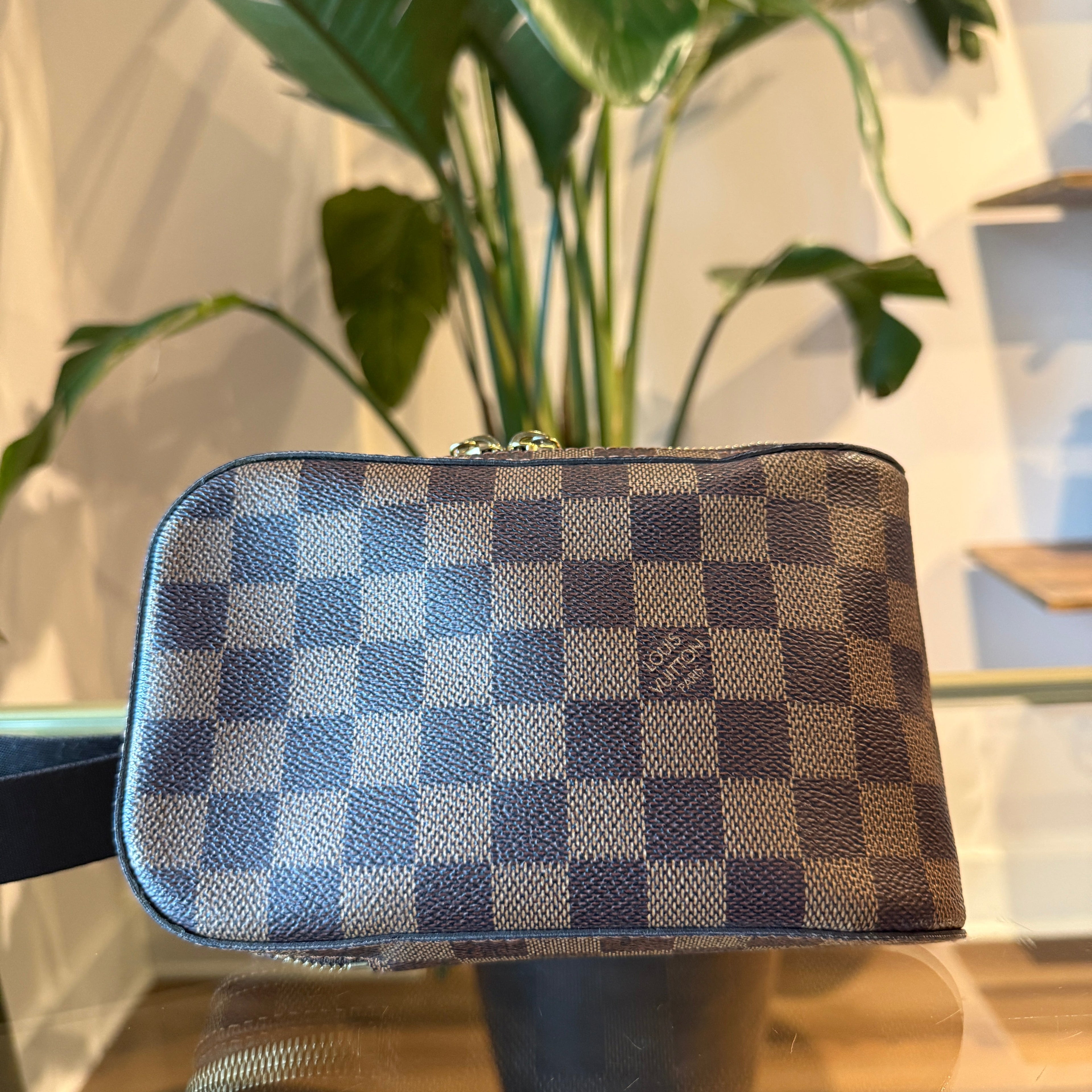 LOUIS VUITTON Damier Ebene Geronimos Belt Bag