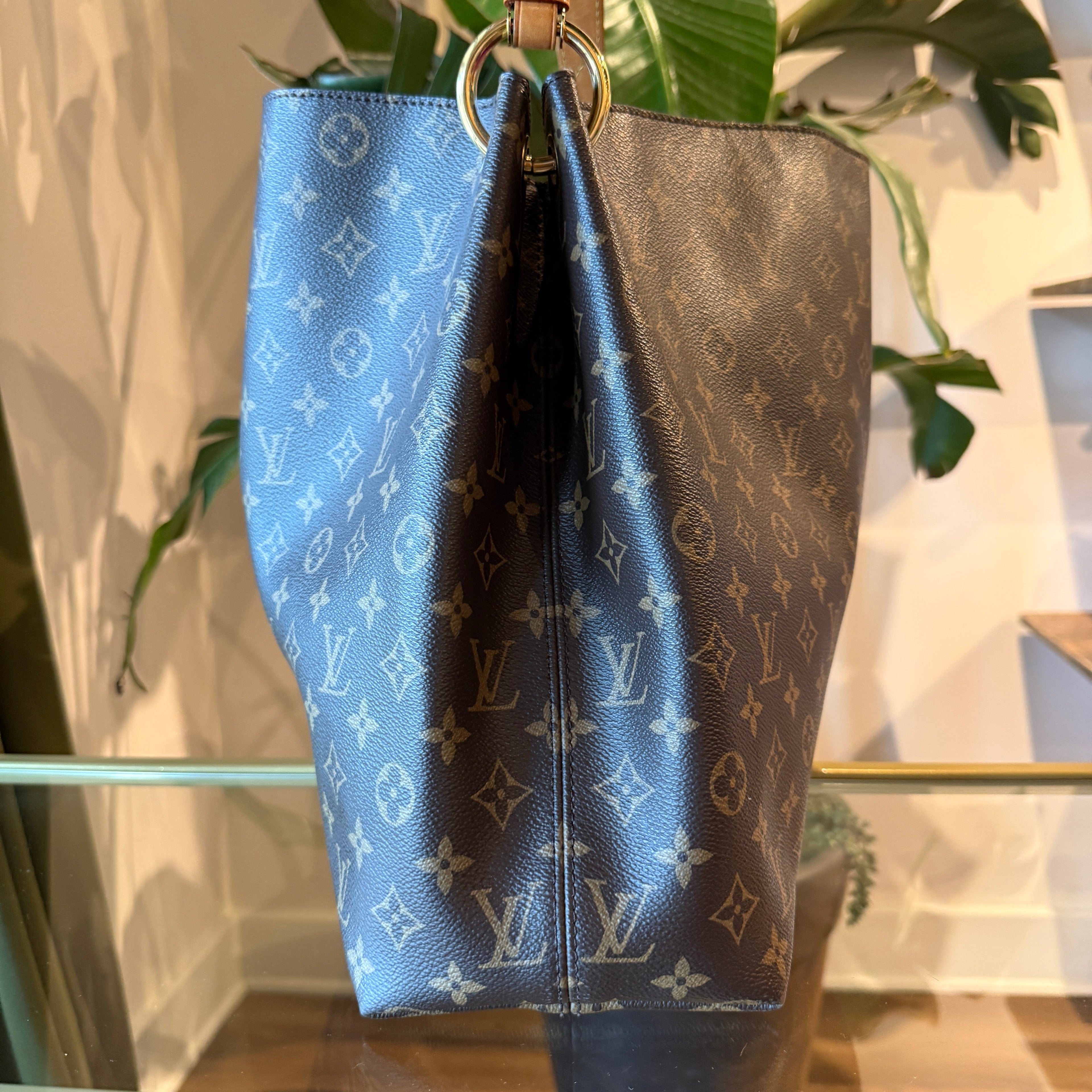LOUIS VUITTON Monogram Graceful MM